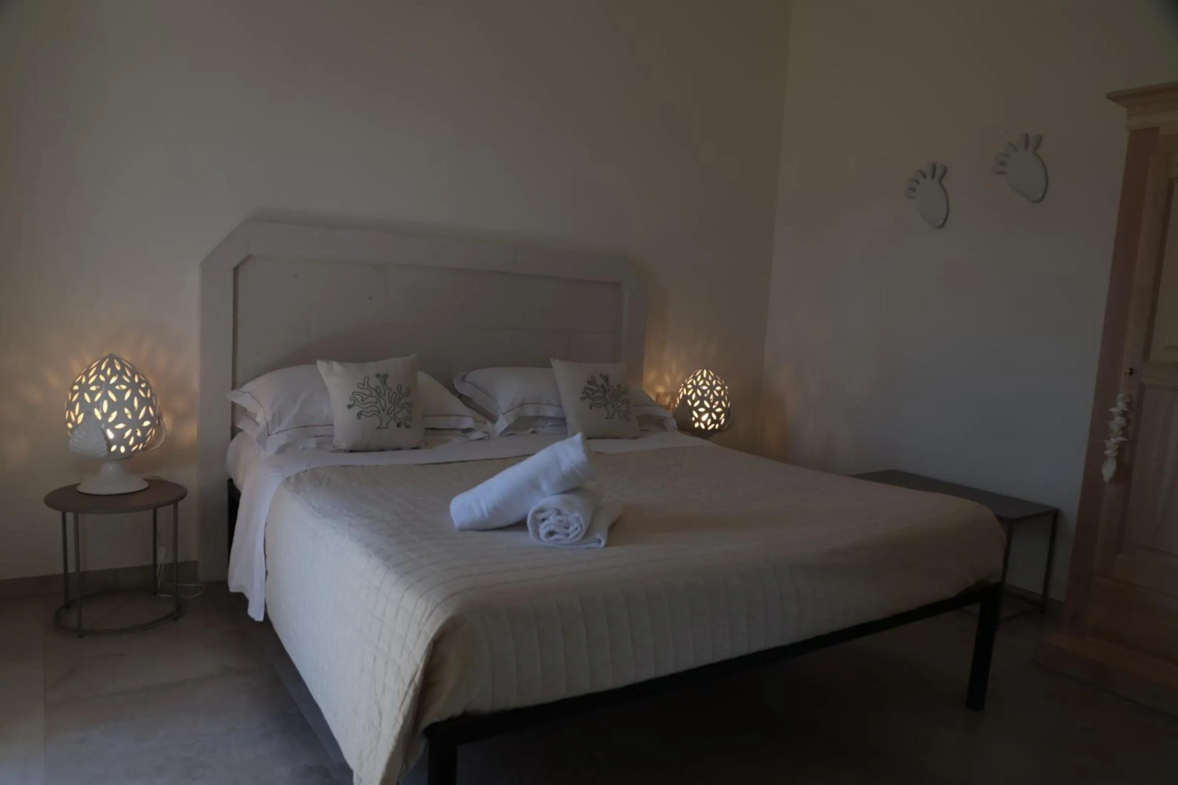 Bedroom, Bed in CORALLI DEL PLEMMIRIO