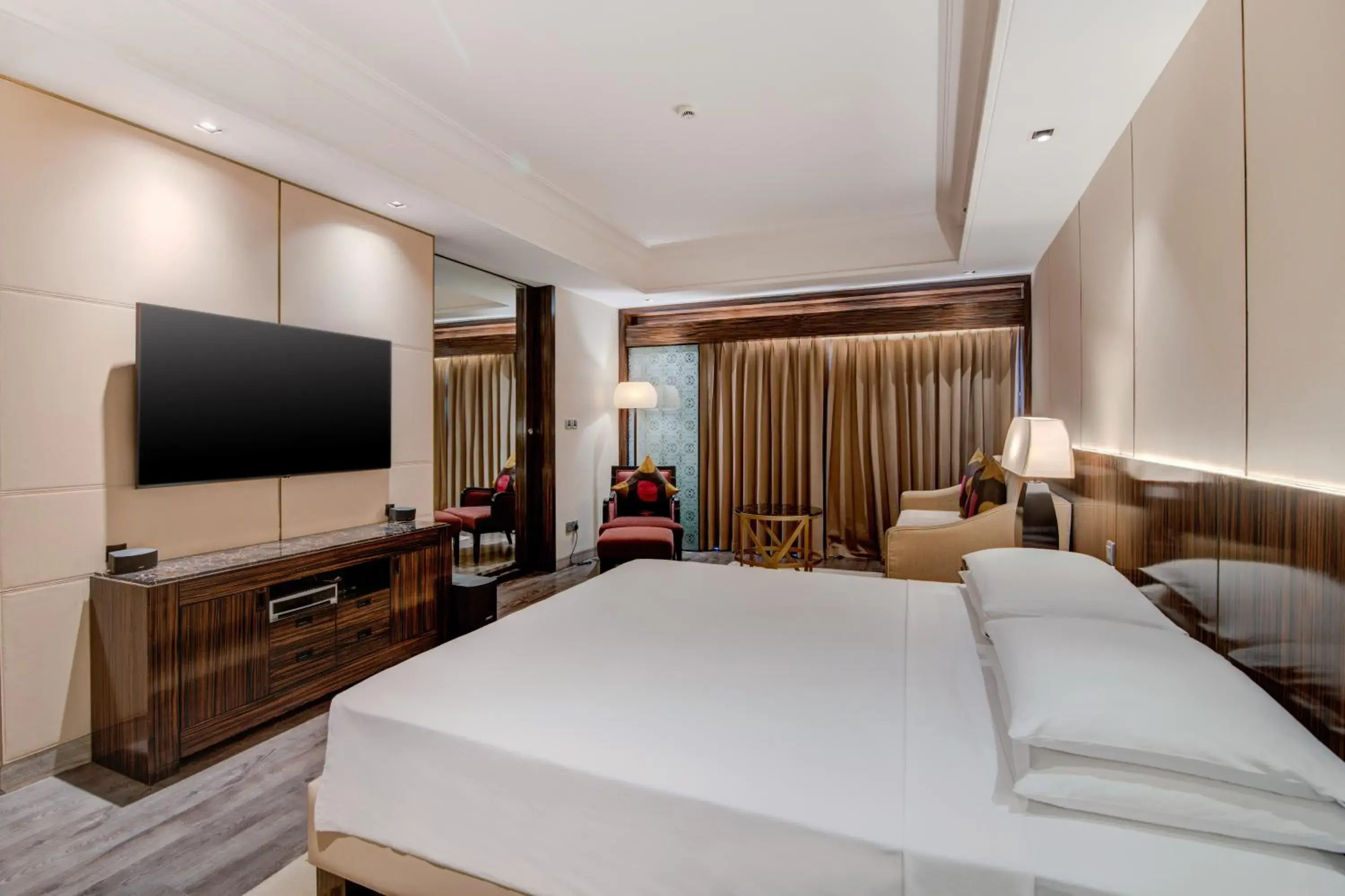 Suite with Living Room - 20% discount on Food & Beverage, Spa and club access in Hyatt Ahmedabad Suite with Living Room - 20% discount on Food & Beverage, Spa and club access in Hyatt Ahmedabad