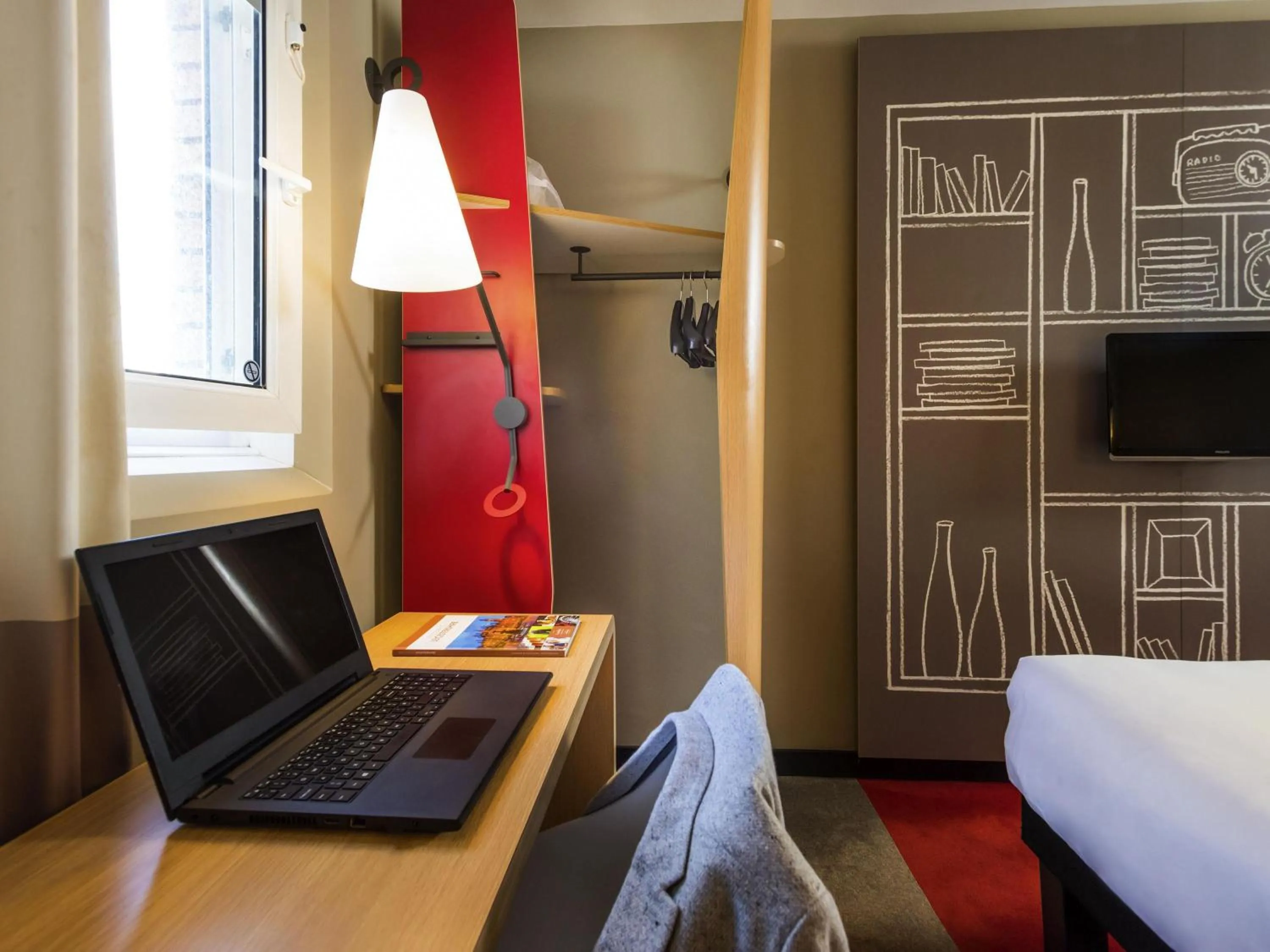 Bedroom, Bed in Ibis Sheffield City