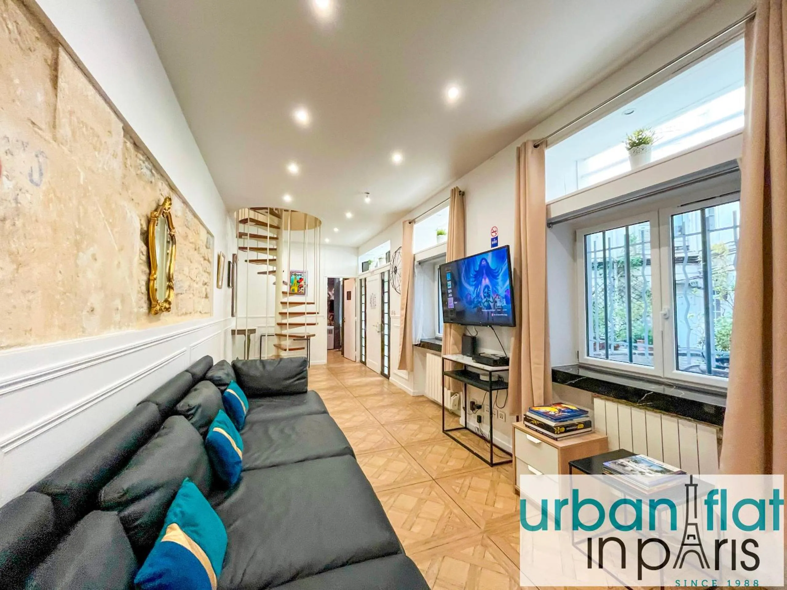 Urban Flat 74 - Disneyland in Paris