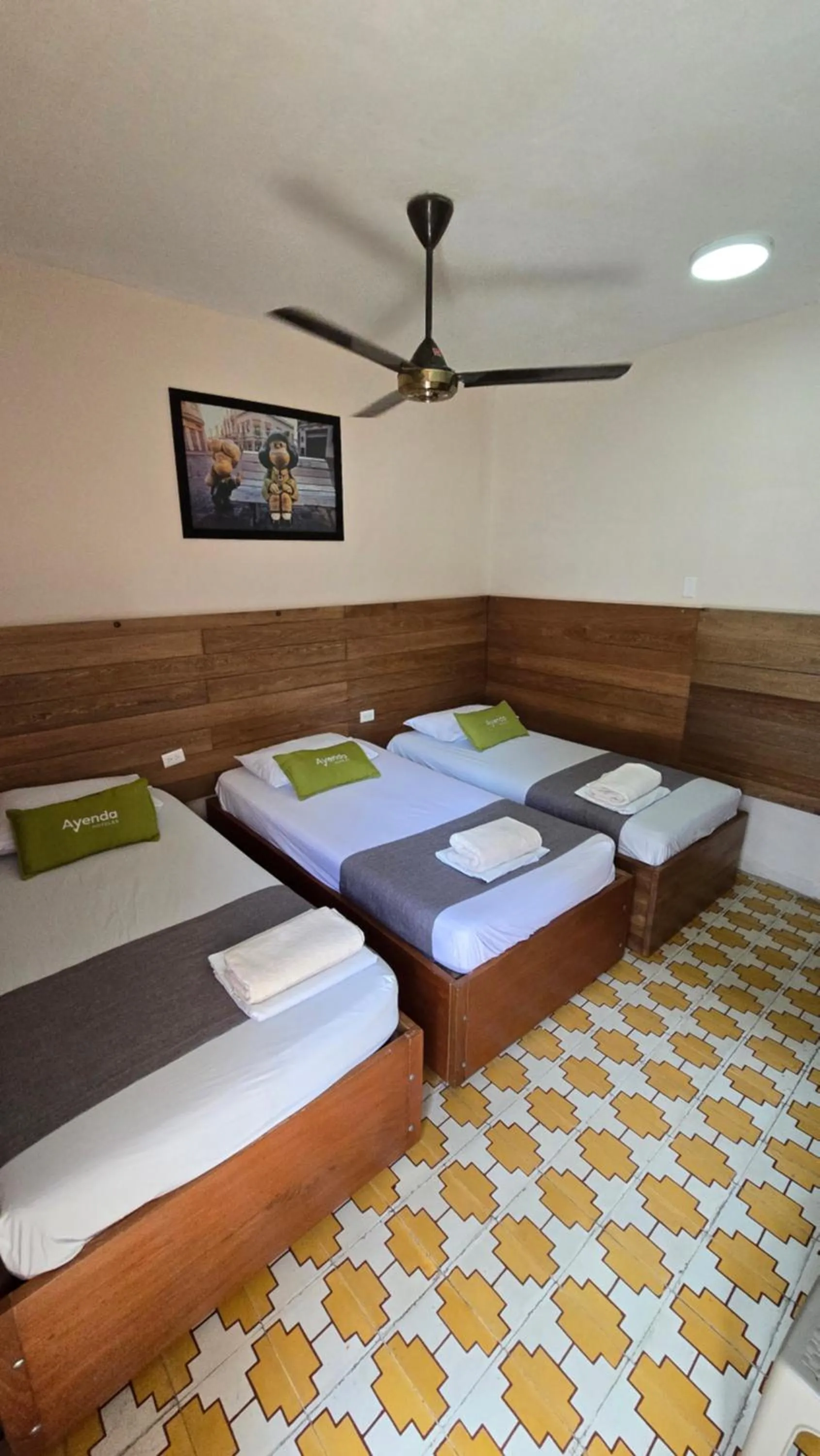 Bed in Hotel Skal Inn