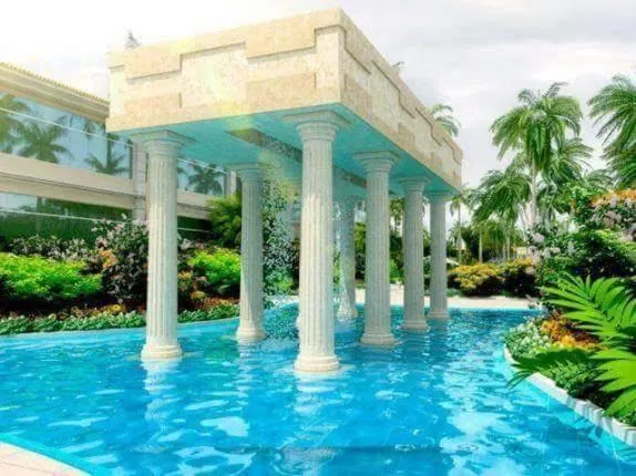 Swimming pool in Lacqua diRoma II