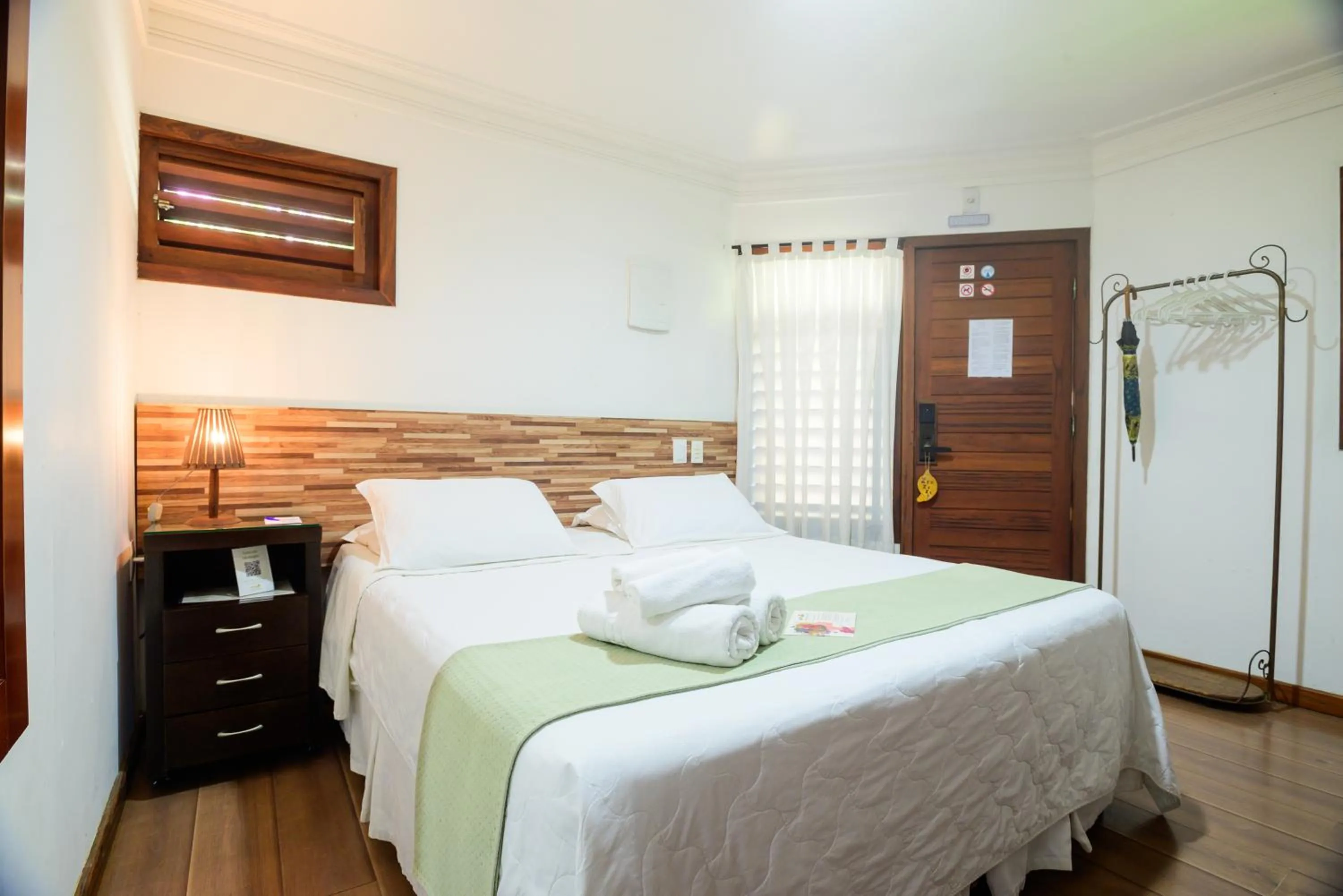 Photo of the whole room, Bed in Hotel Vale das Nuvens