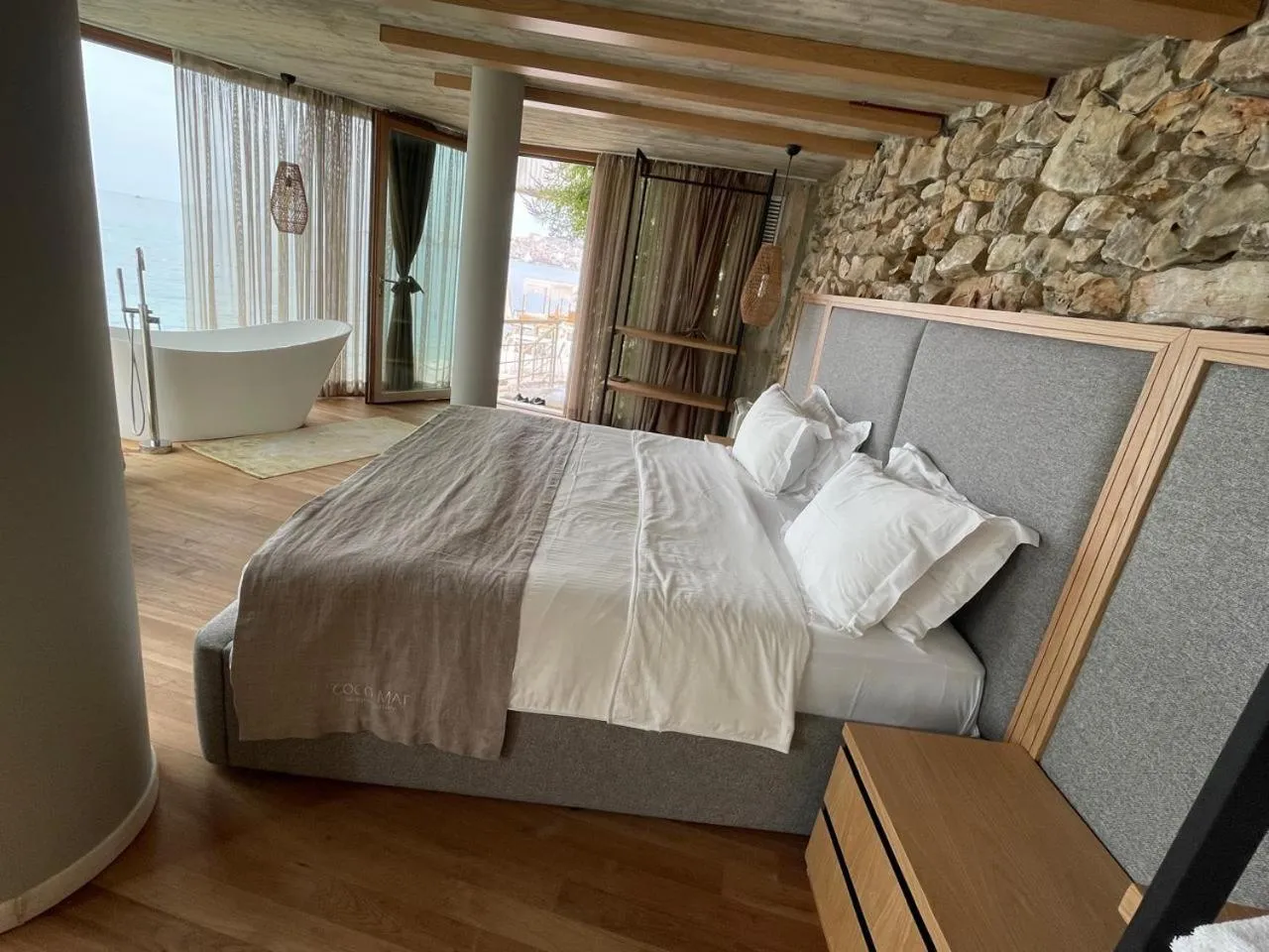 Photo of the whole room, Bed in Buzë Boutique Hotel