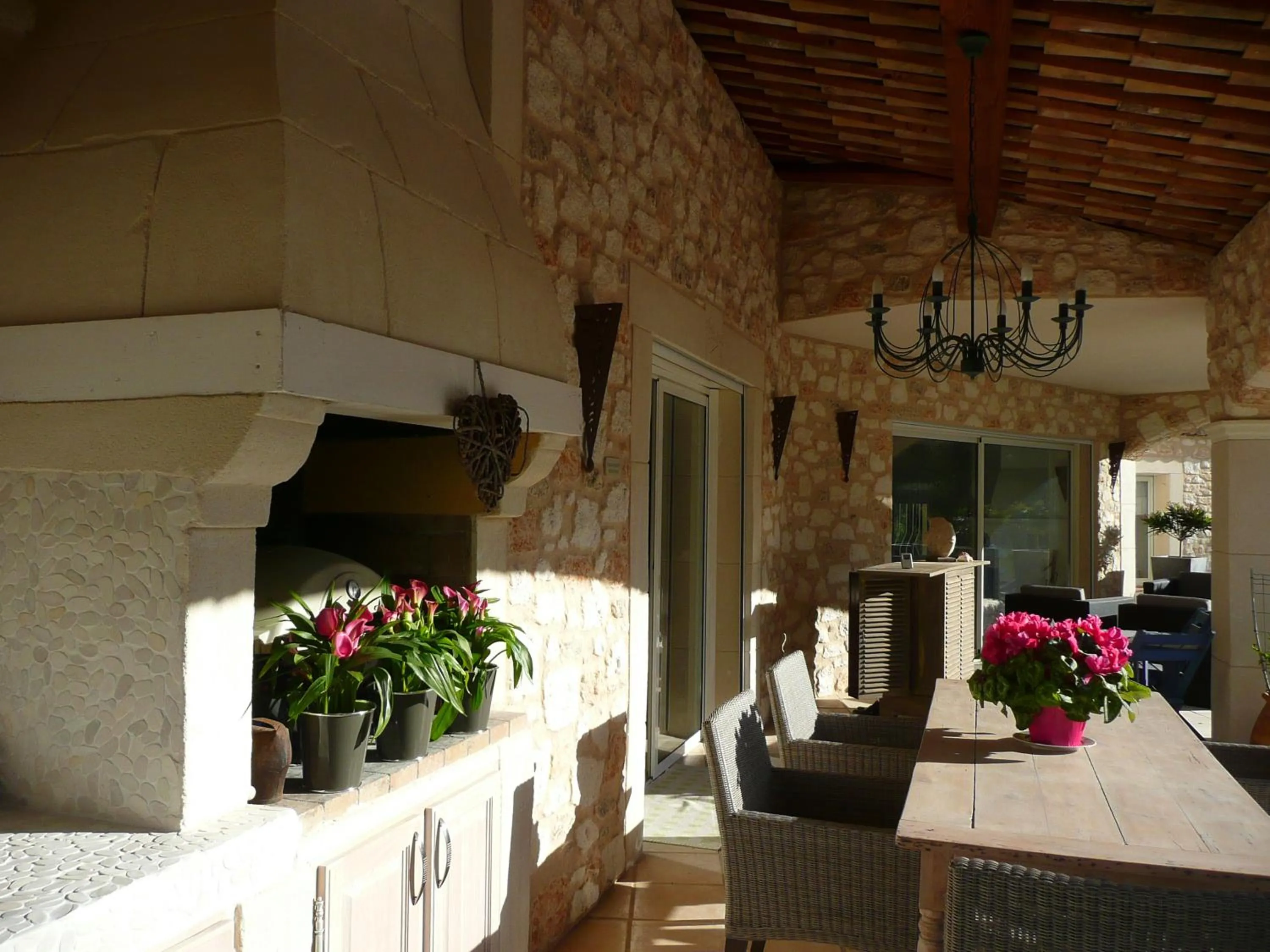 Facade/entrance in Les Pitounus