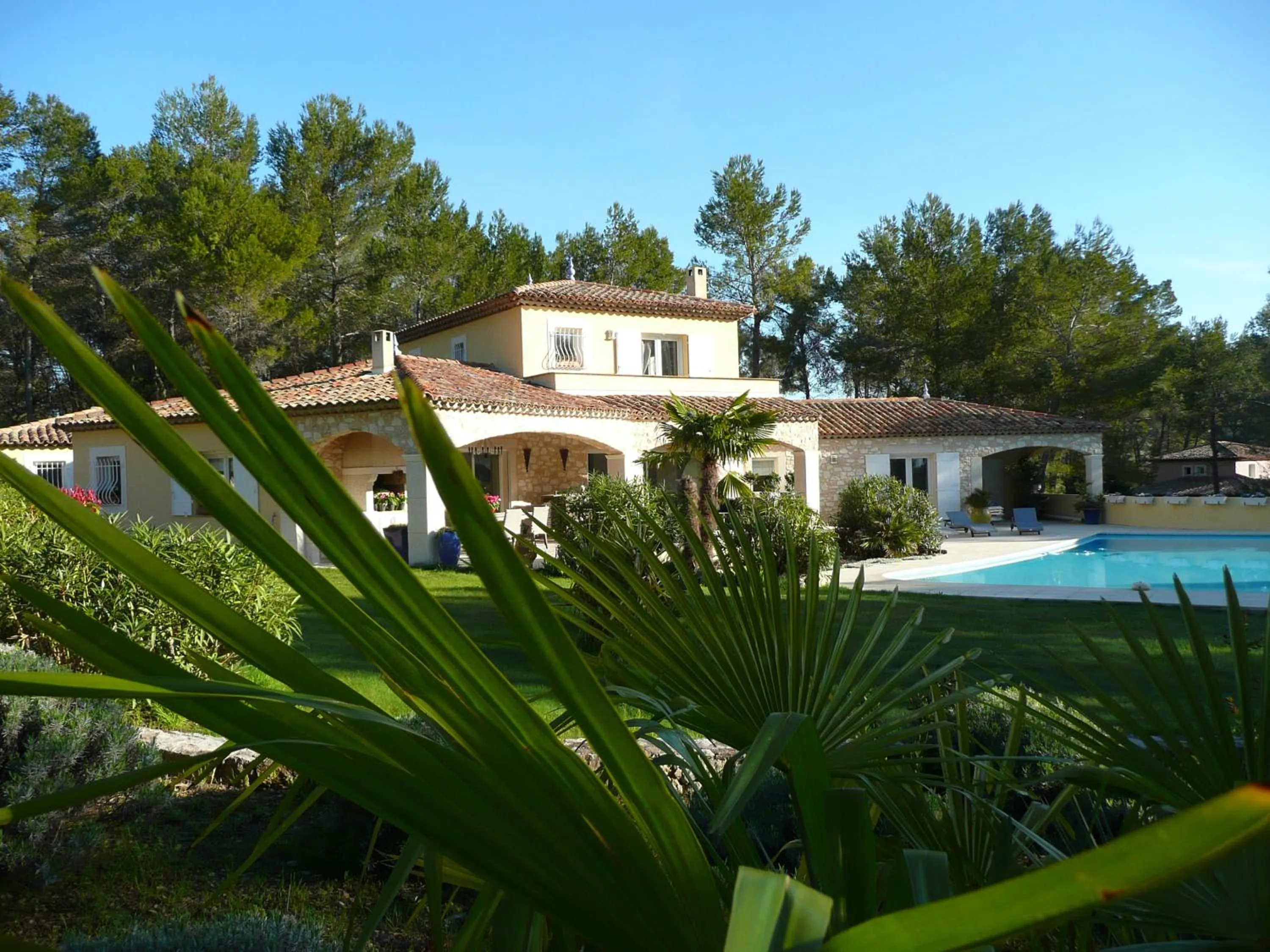 Property building in Les Pitounus