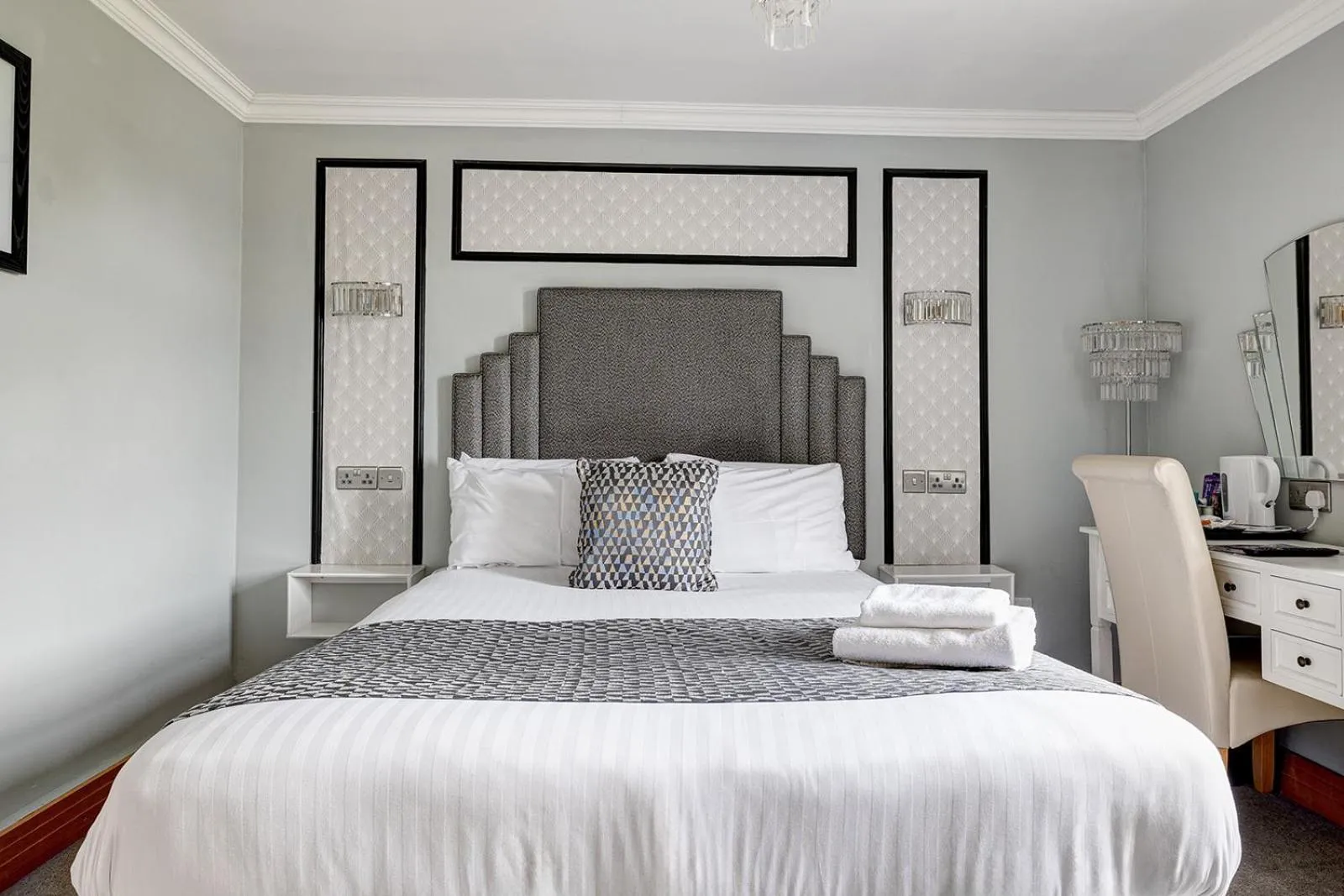 Bed in The Derby Conference Centre and Hotel