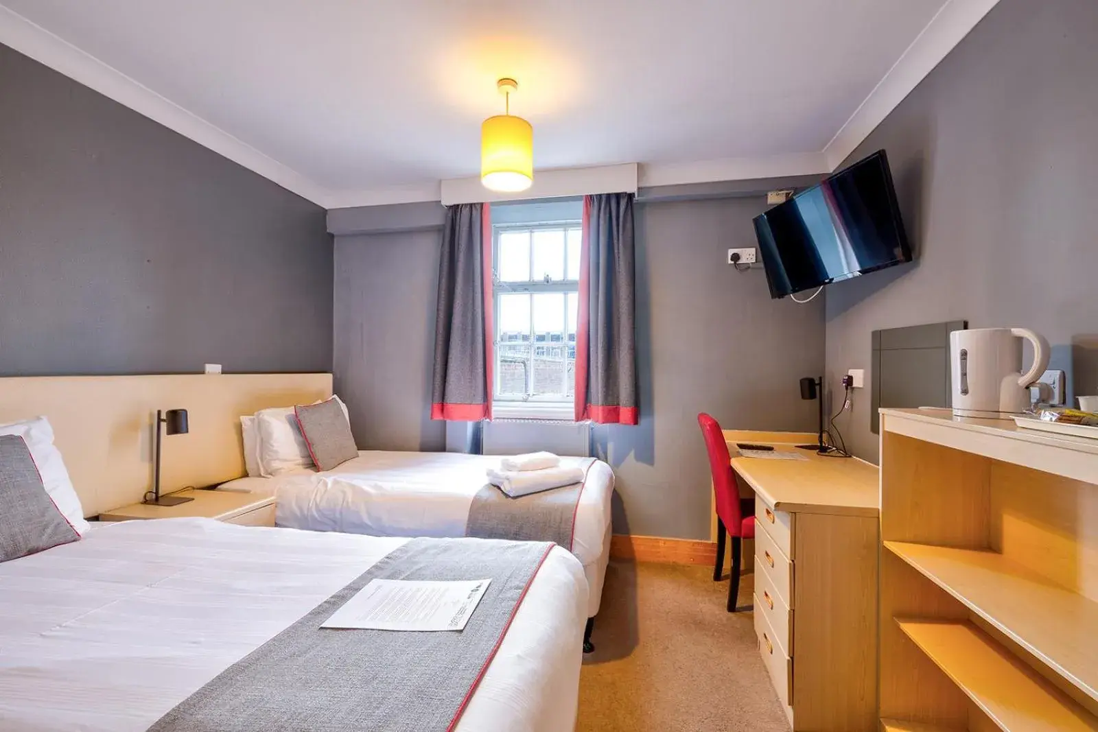 Standard Twin Room in The Derby Conference Centre and Hotel Standard Twin Room in The Derby Conference Centre and Hotel