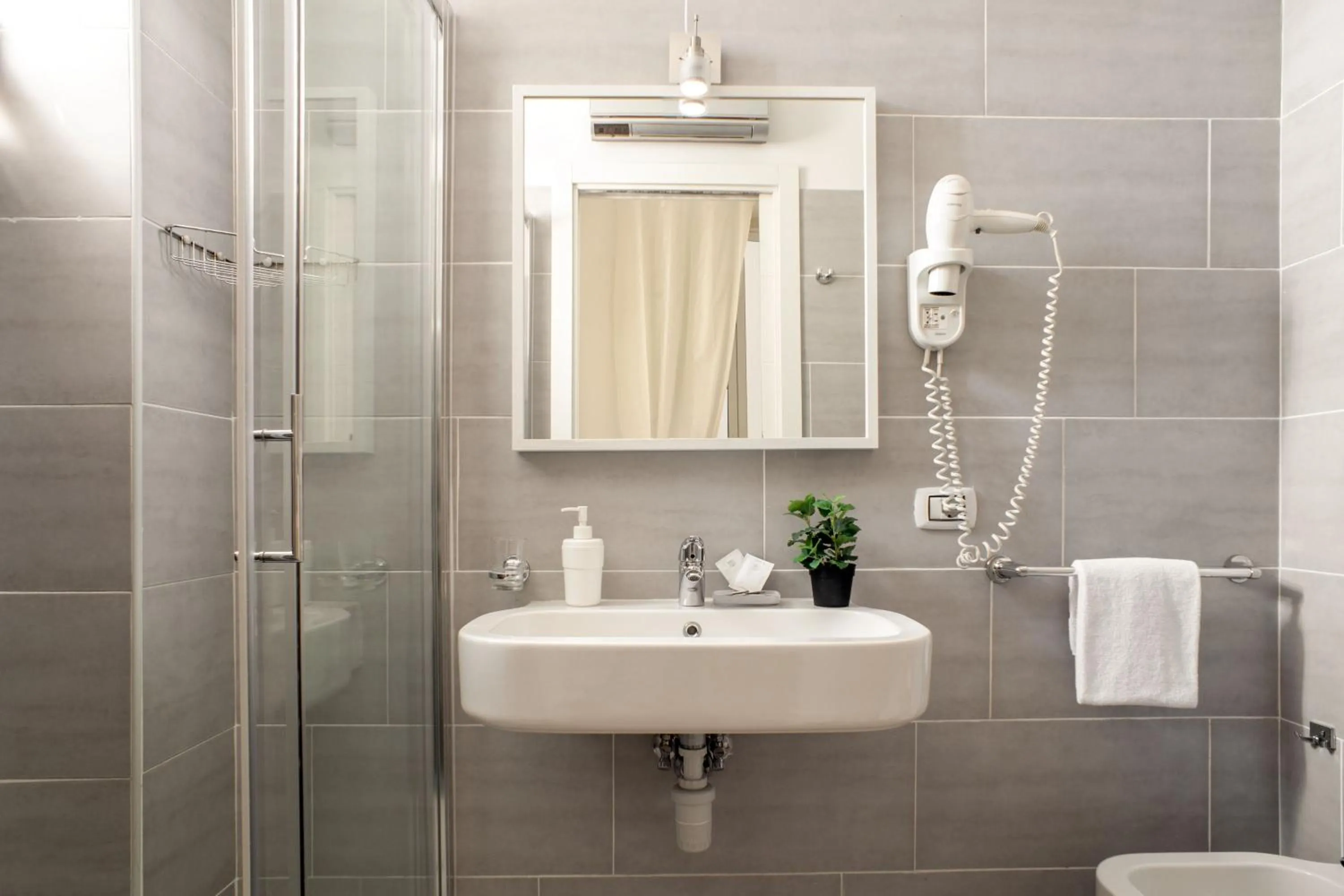 Bathroom in Domus Liberius - Rome