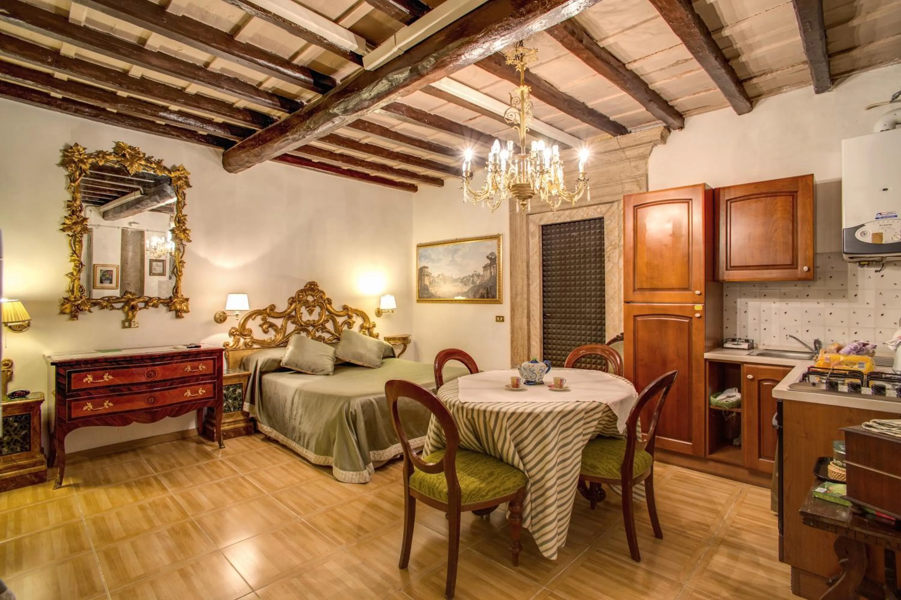 Photo of the whole room in Navona Gallery Suites