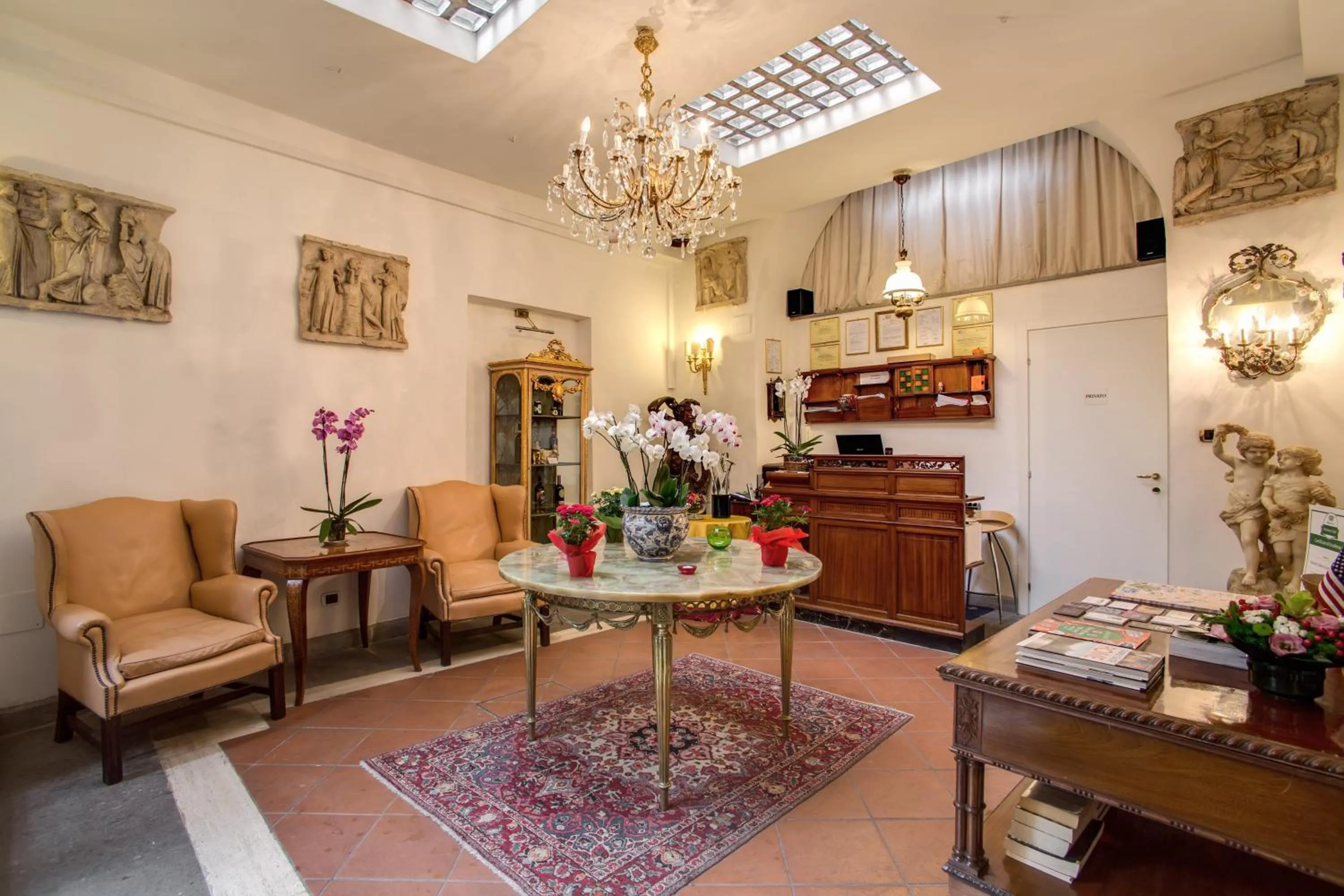 Living room in Navona Gallery Suites