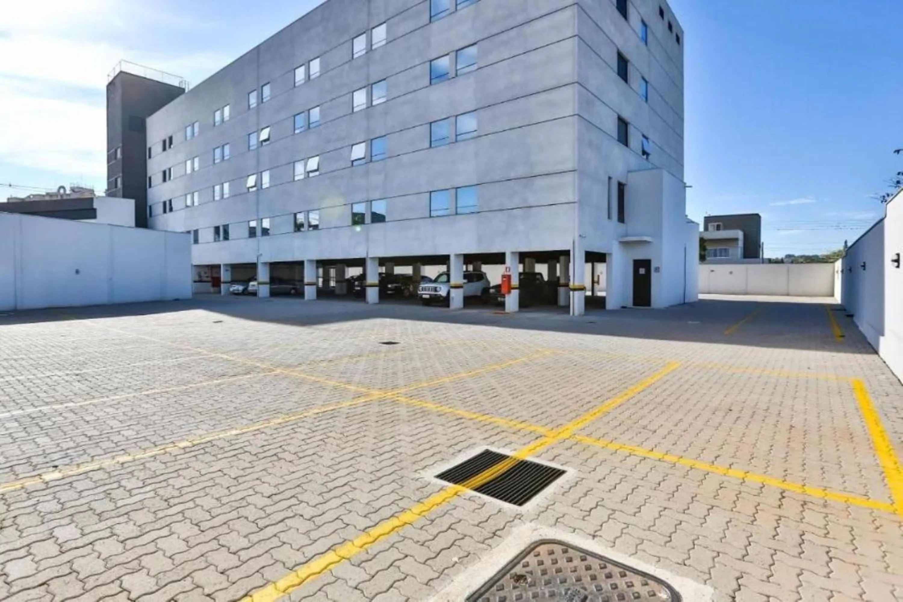 Parking in Transamerica Fit Jaguariúna