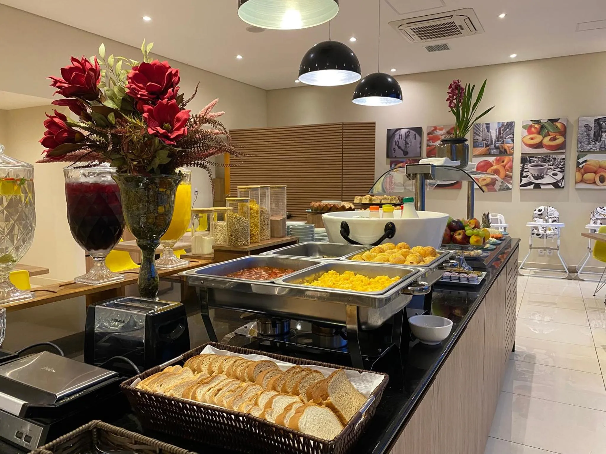 Buffet breakfast in Transamerica Fit Jaguariúna