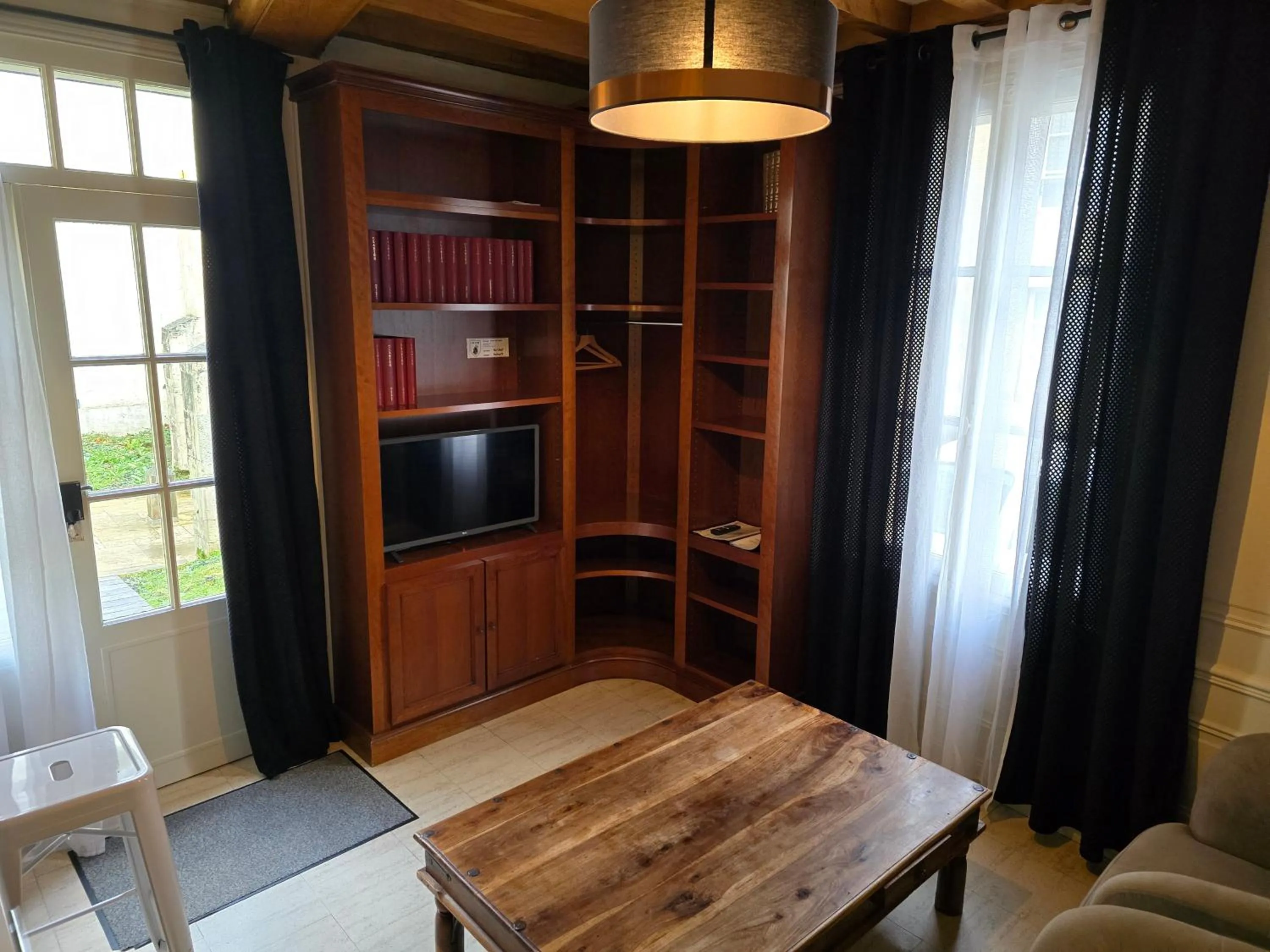 Living room in Au Loup Historic Apartments
