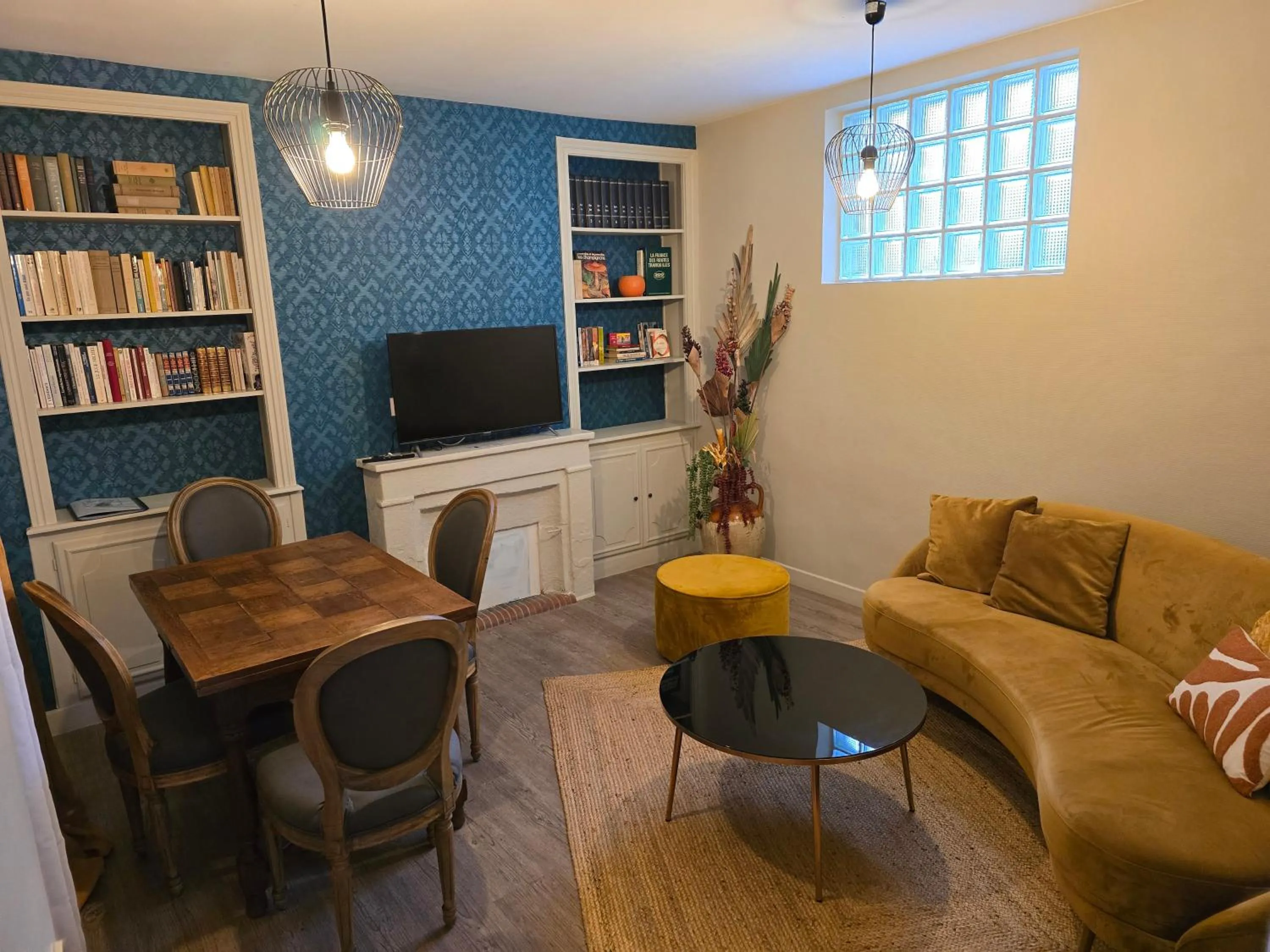 Living room in Au Loup Historic Apartments