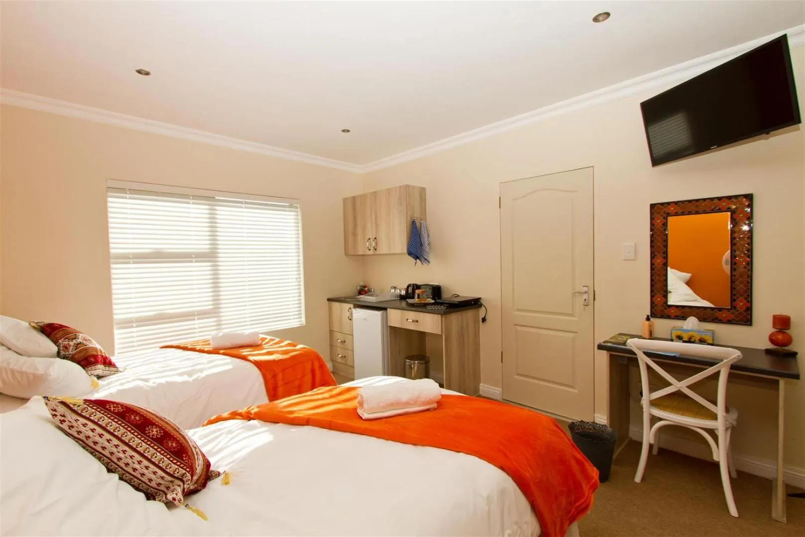 Bed in Tranquil Shores