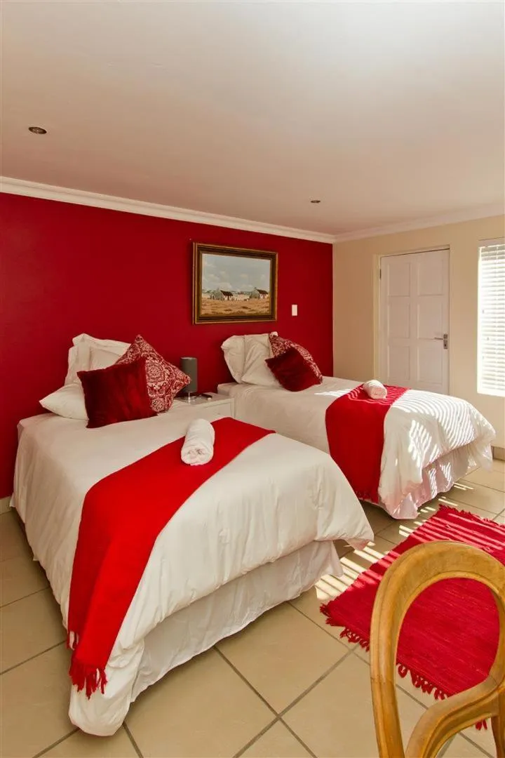 Bed in Tranquil Shores