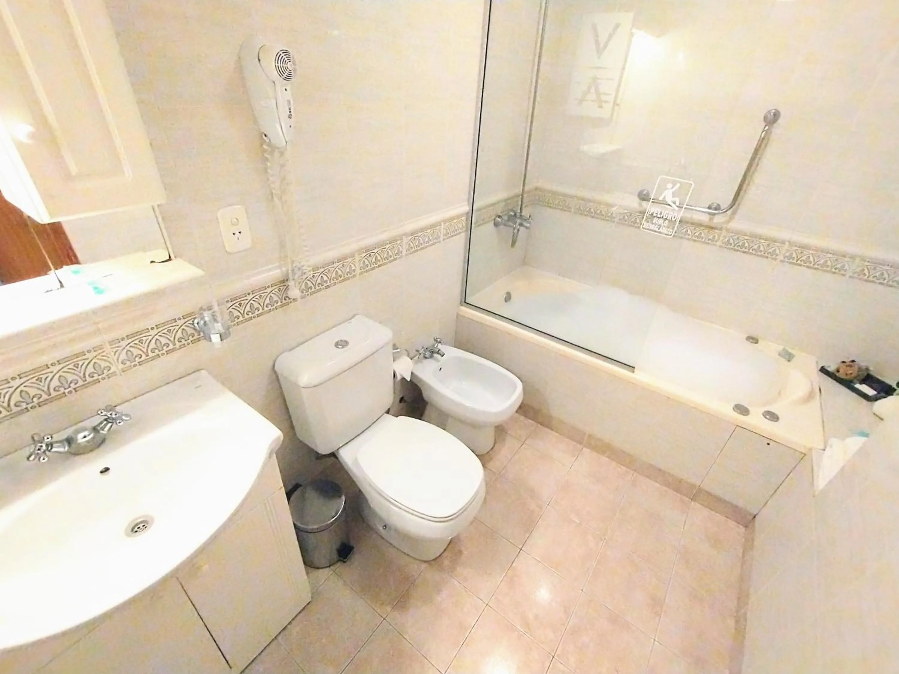 Bathroom in Gran Hotel Verona