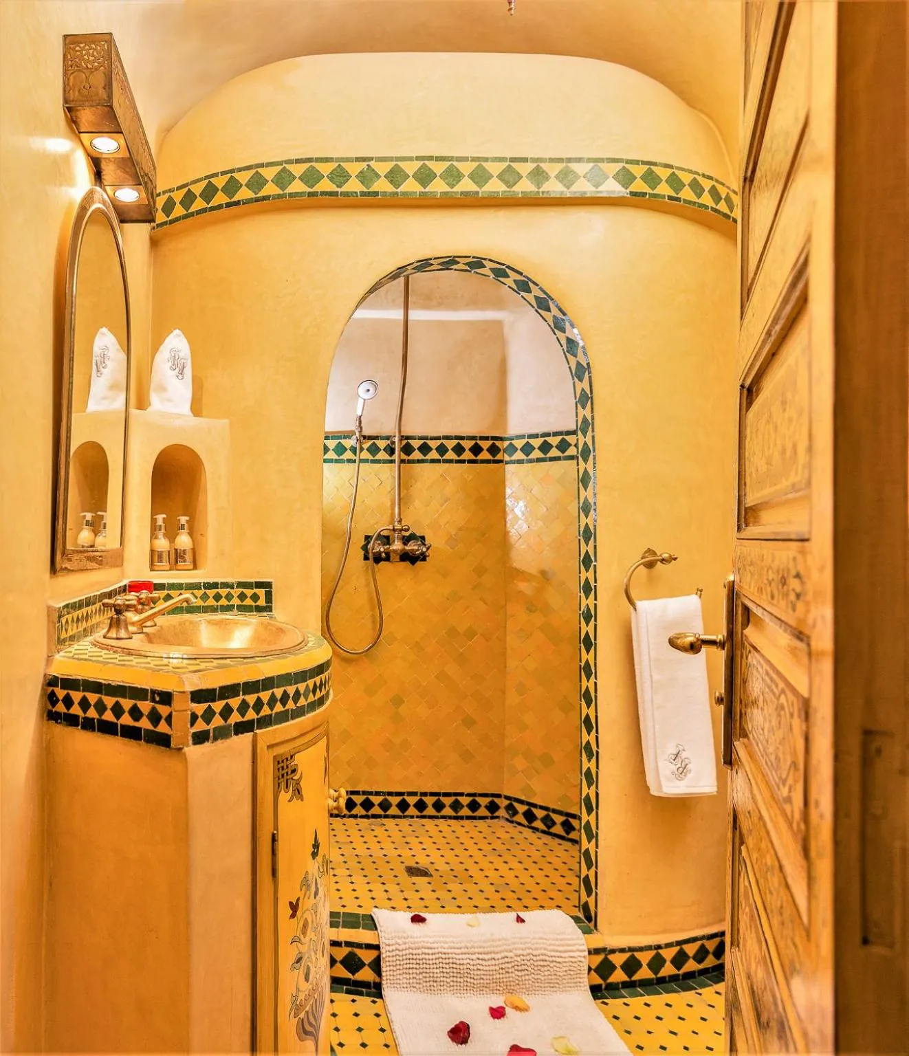Bathroom in Riad Tahyra