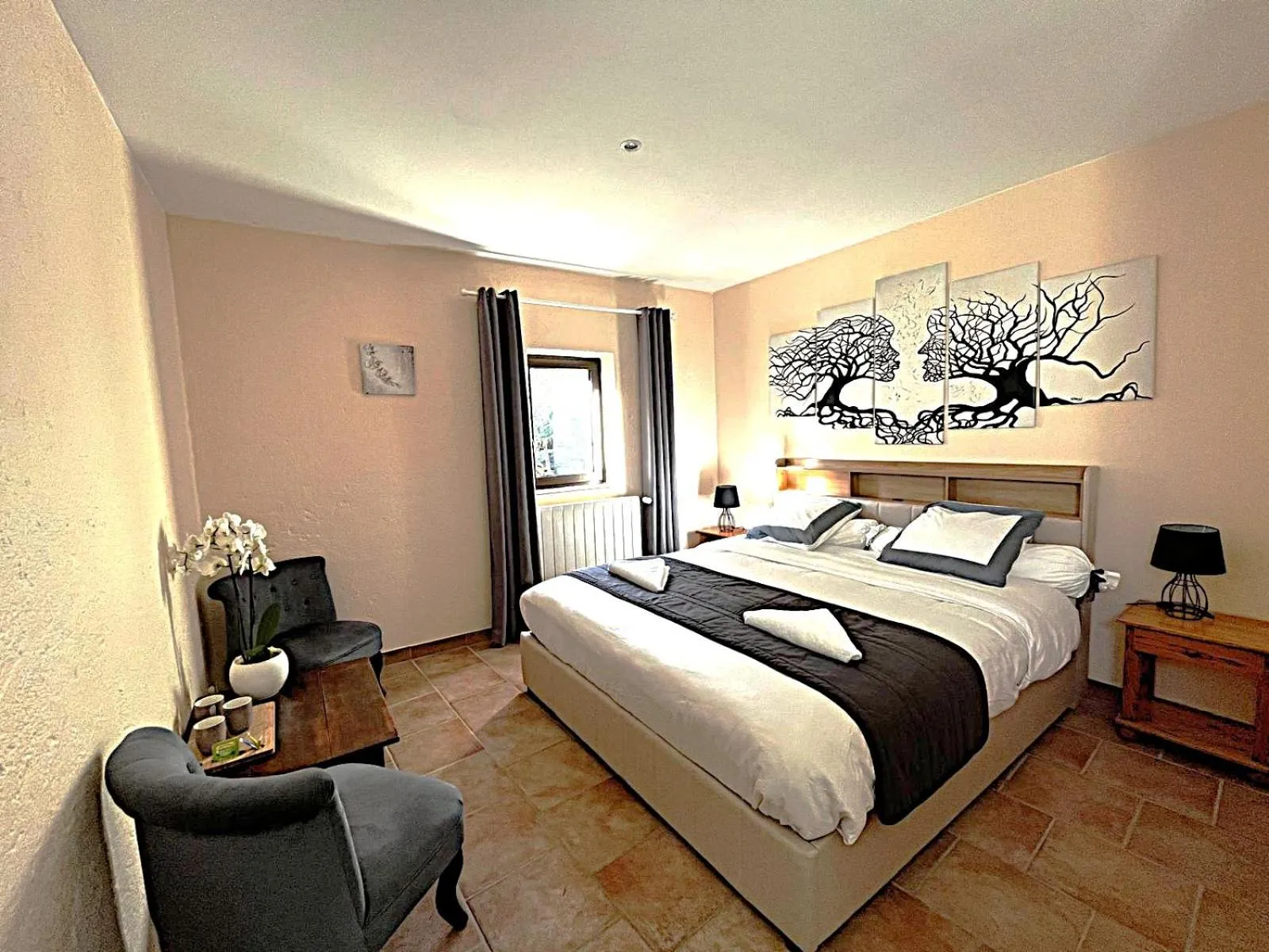 Photo of the whole room, Bed in Chambres d'hôtes les Etoiles