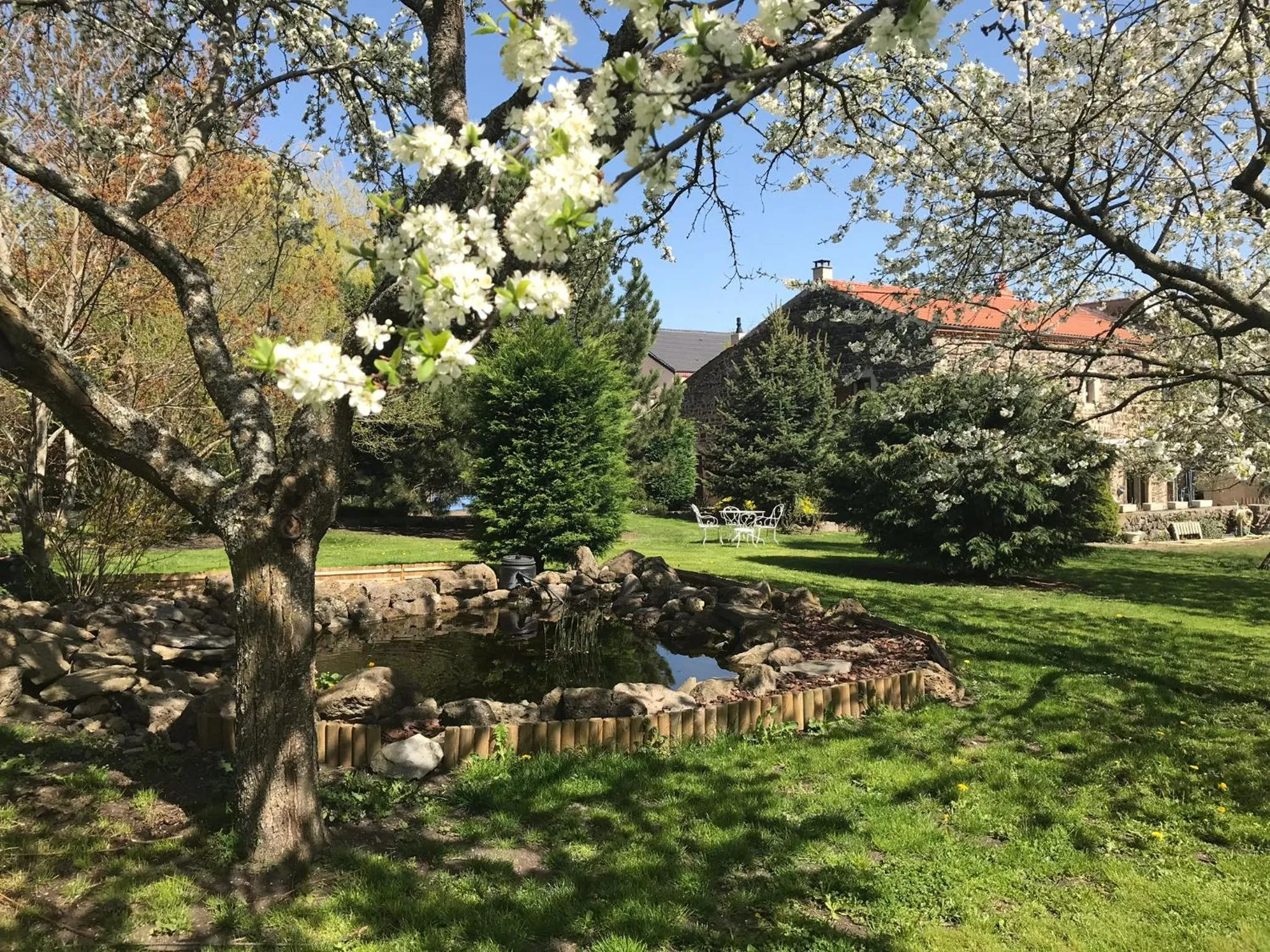Garden in Chambres d'hôtes les Etoiles