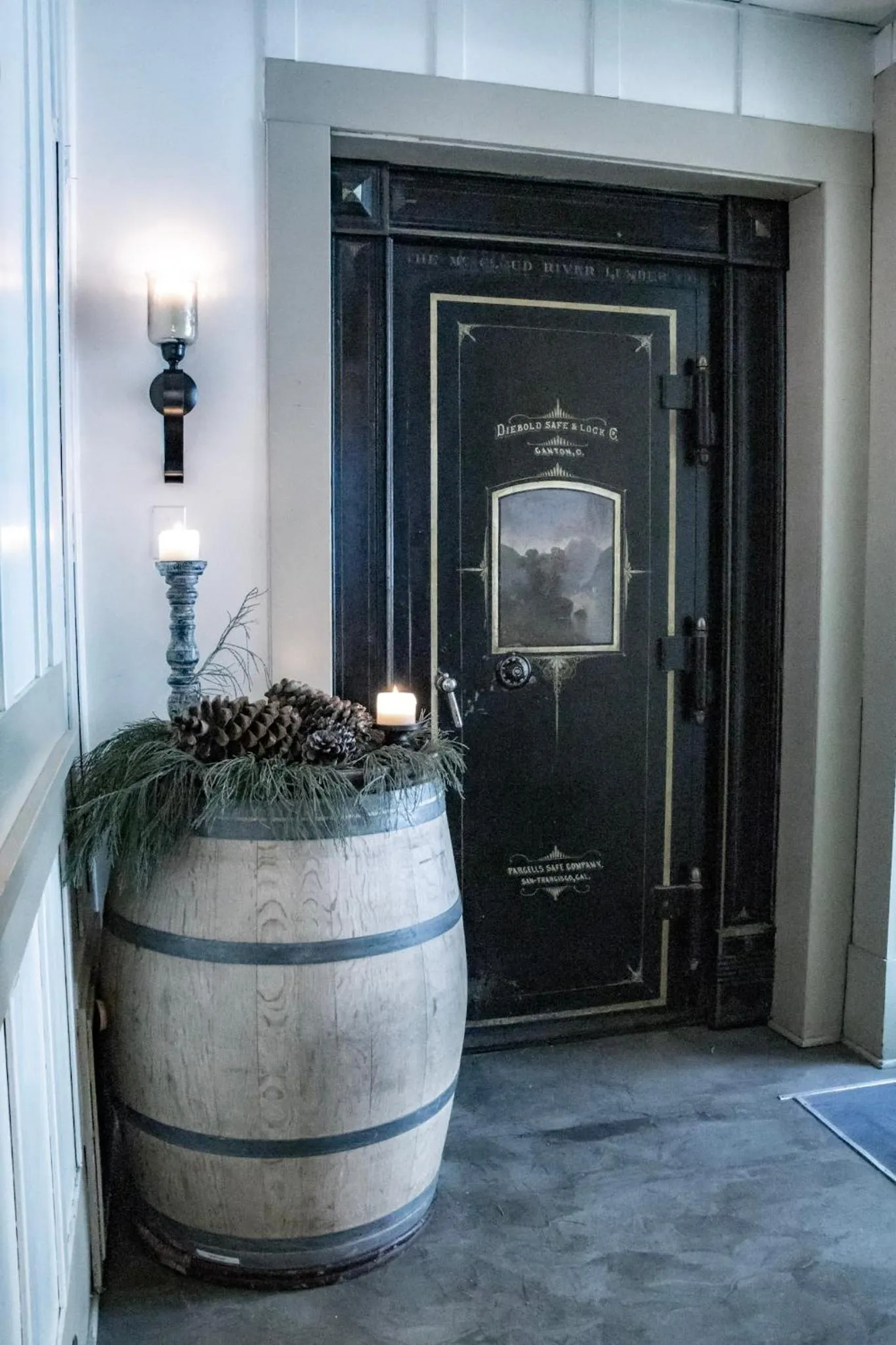 Lobby or reception in McCloud River Bed and Breakfast