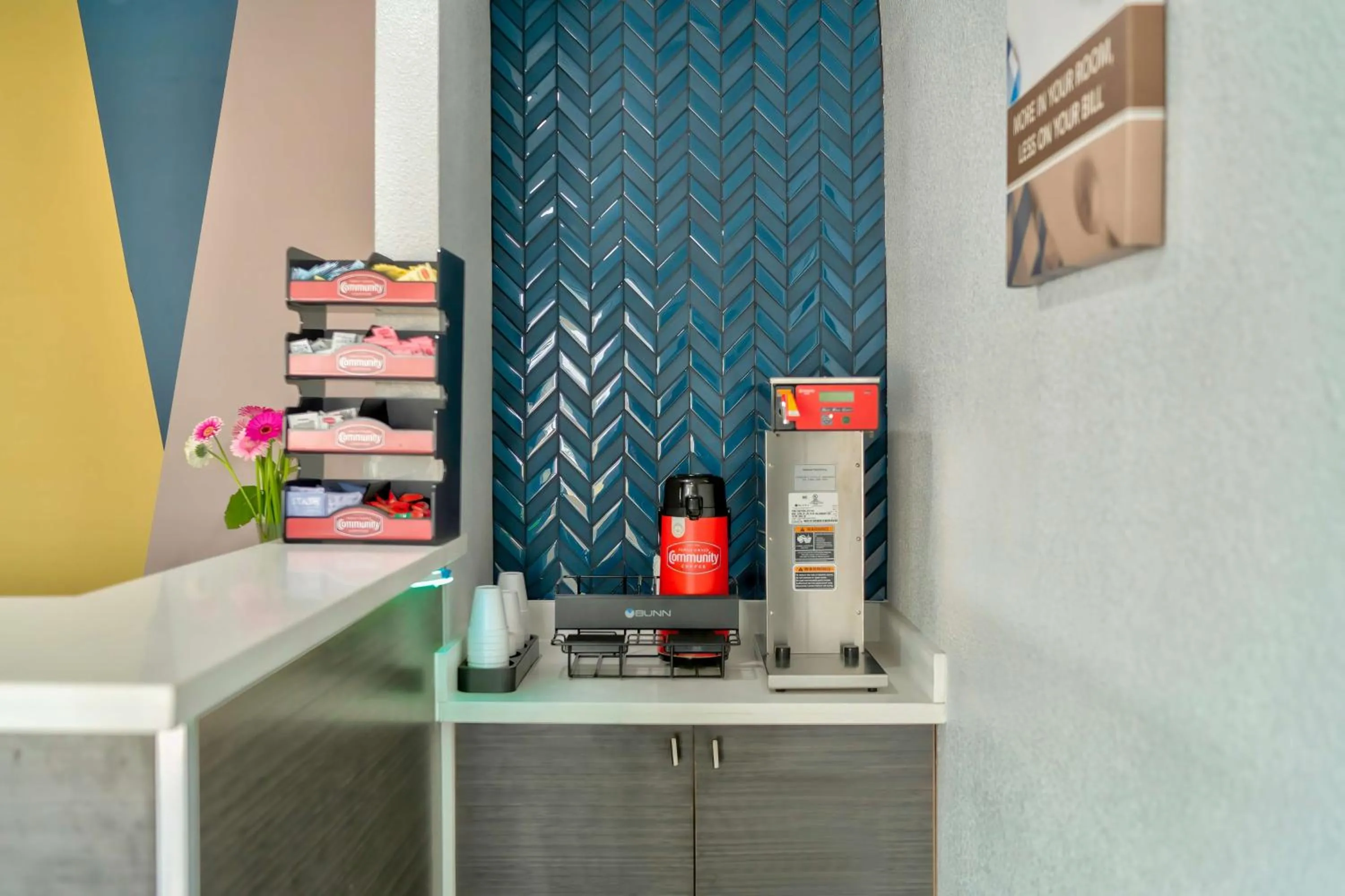 Lobby or reception in Studio 6 Suites - Albany, OR