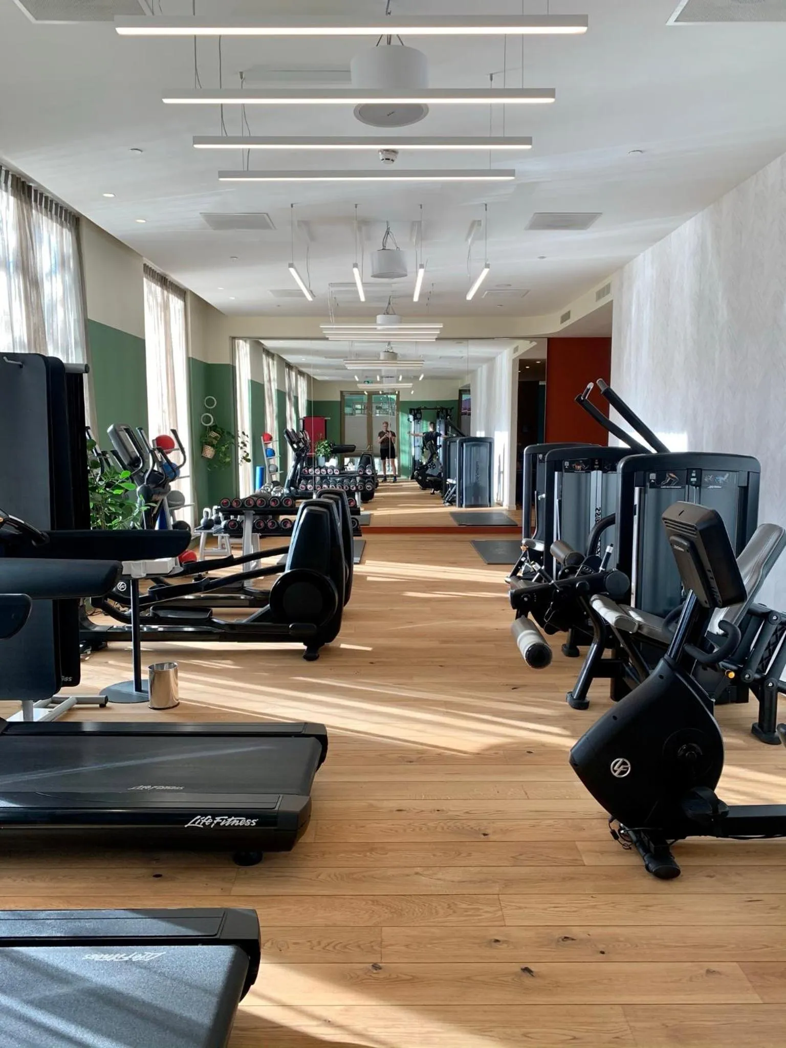 Fitness centre/facilities in Spinoza Suites