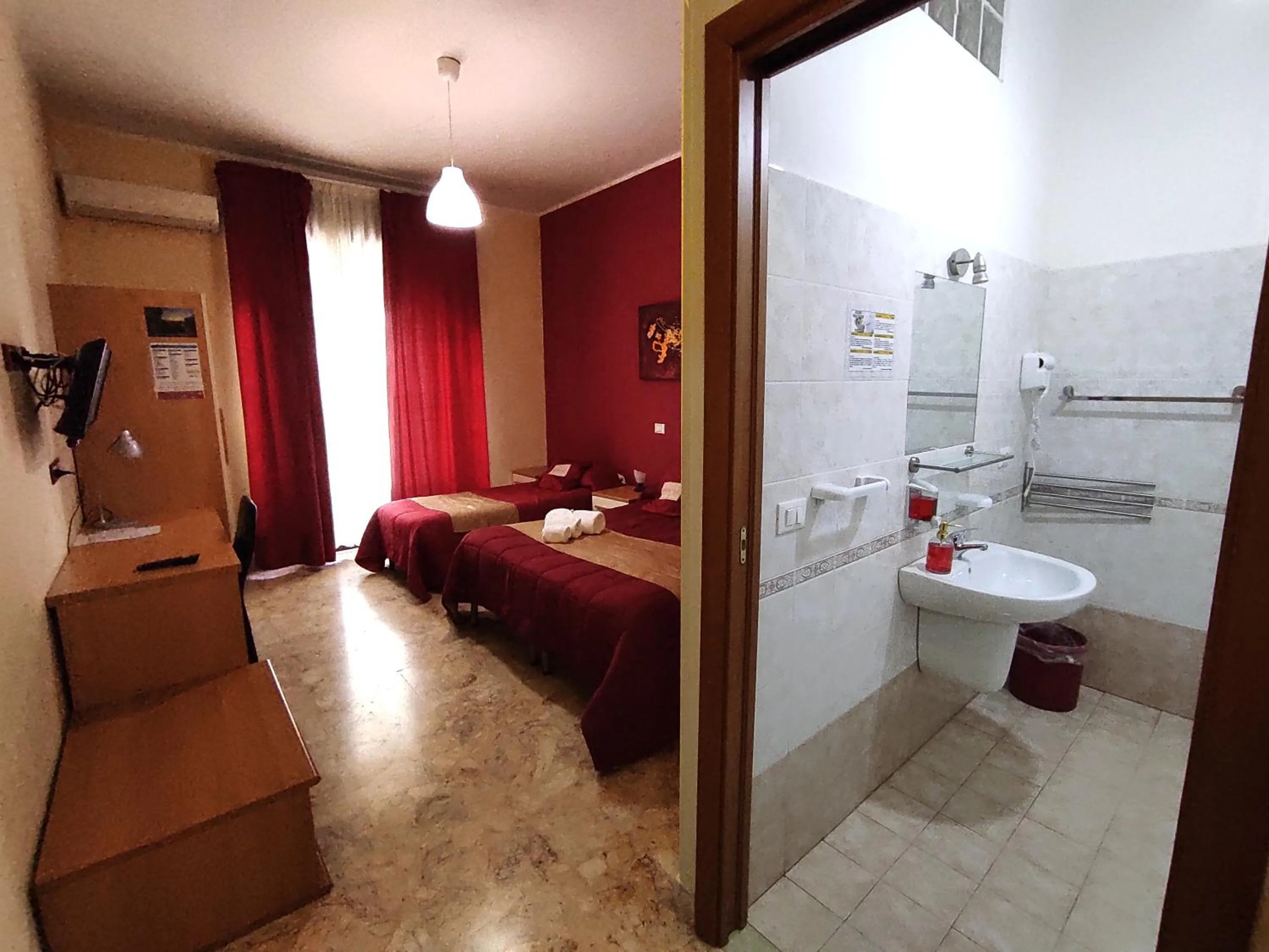 Photo of the whole room in Abacus