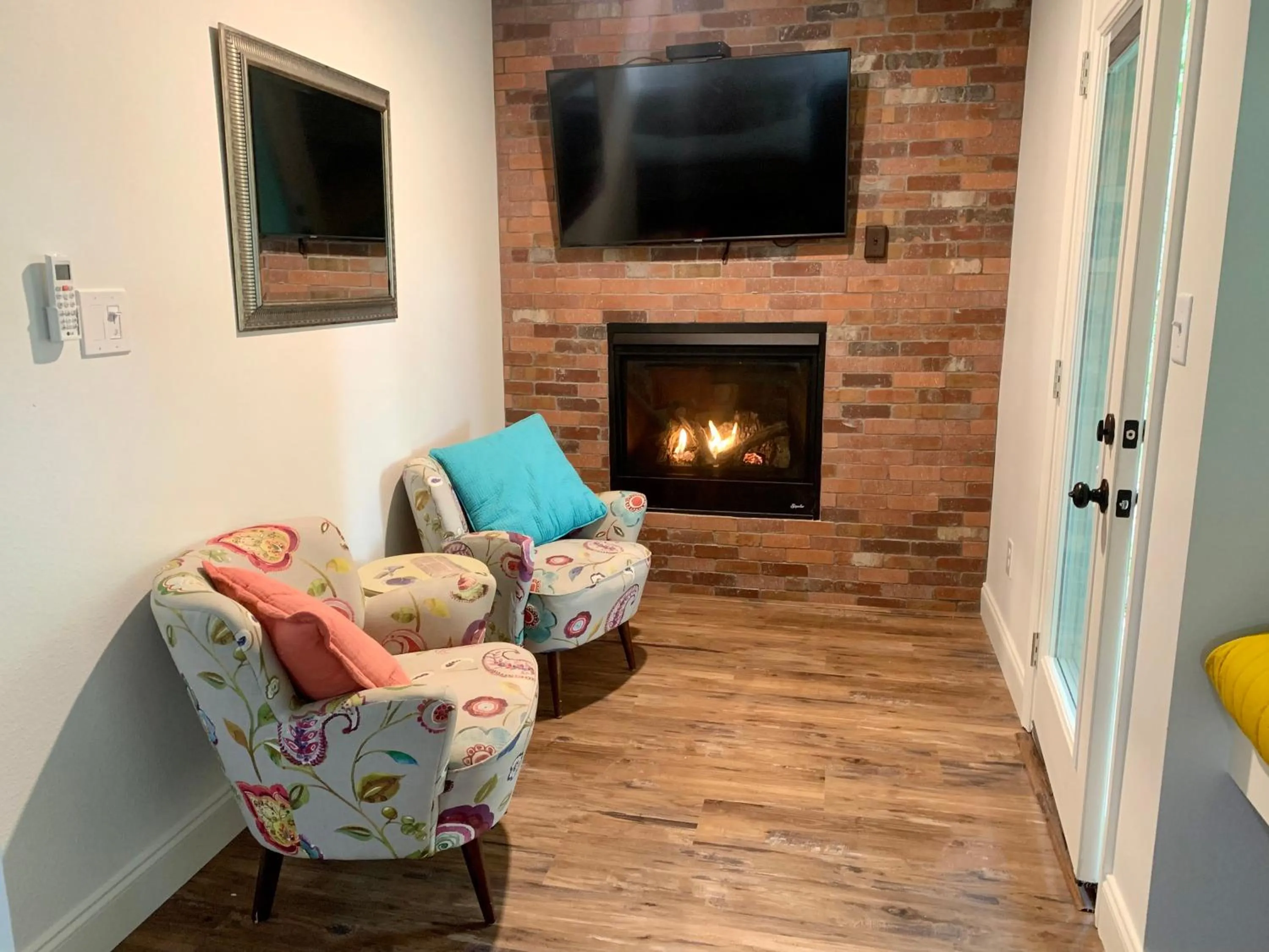 TV and multimedia in Lamb's Rest Inn