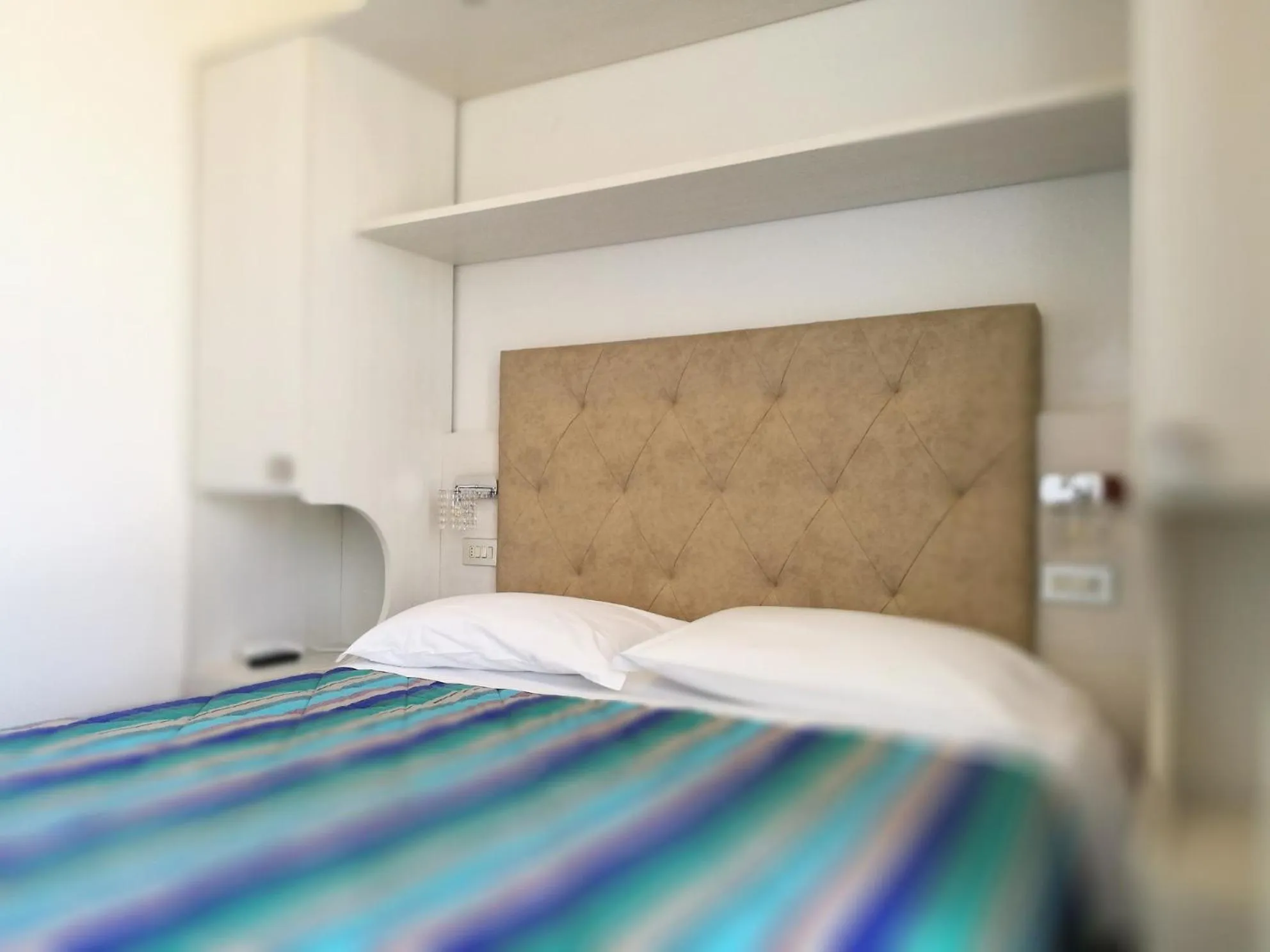 Bedroom, Bed in Hotel Confort