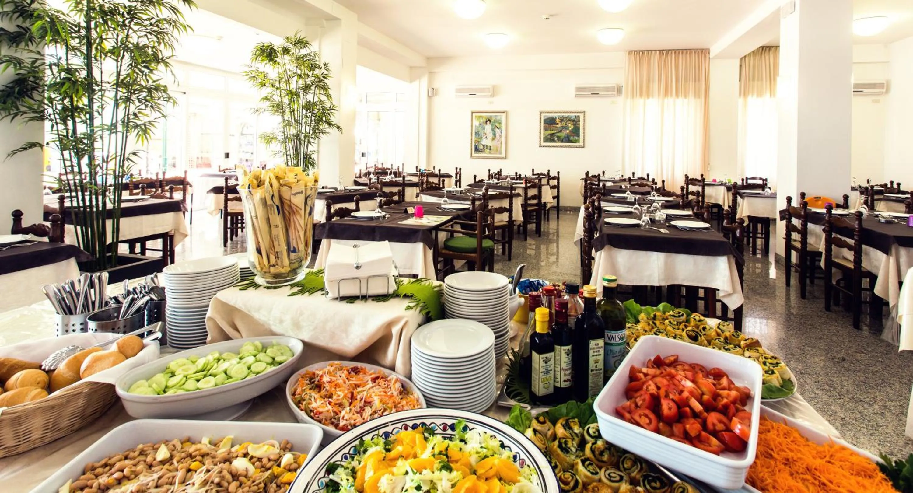 Restaurant/places to eat in Hotel Confort