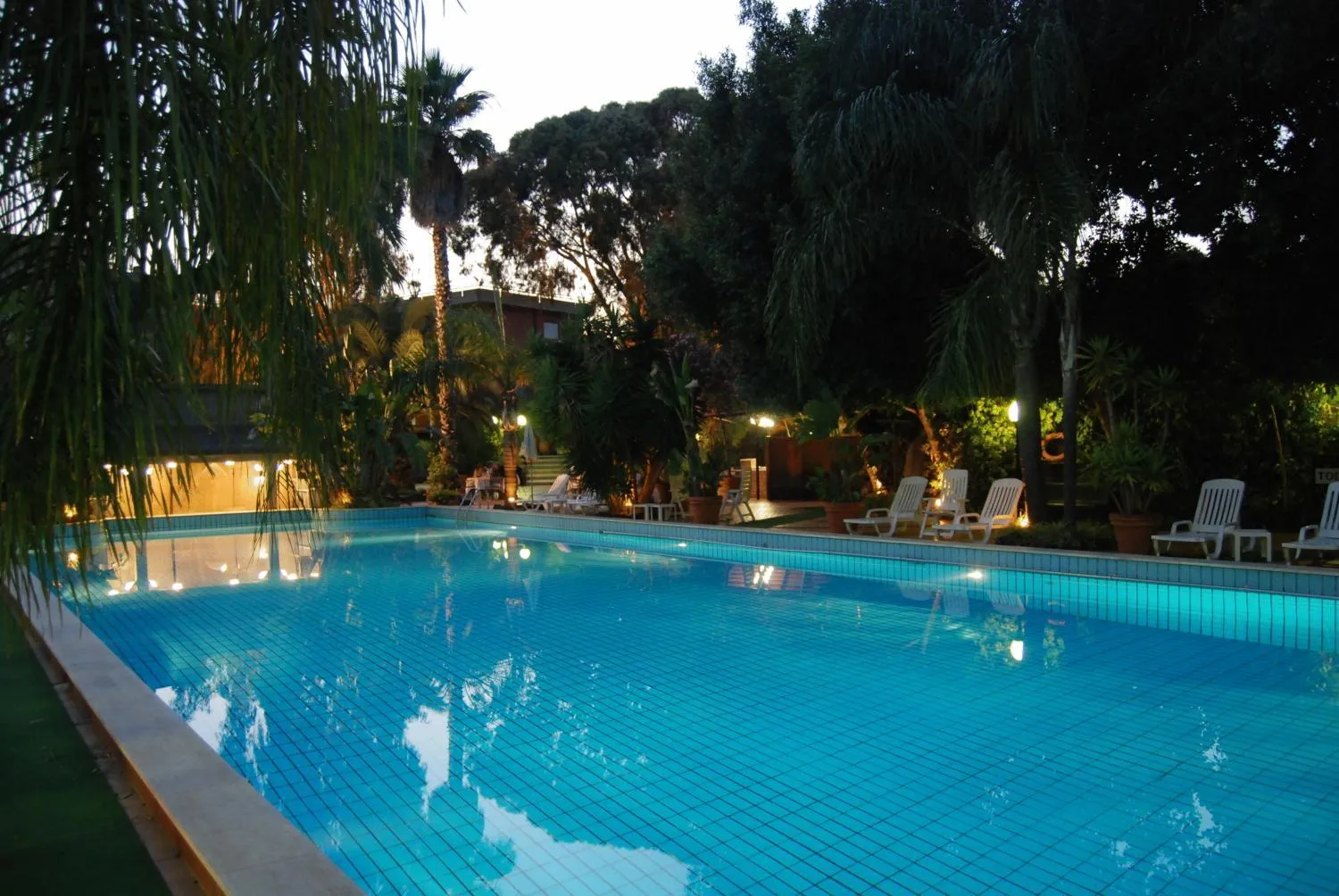 Swimming pool in Garden Hotel