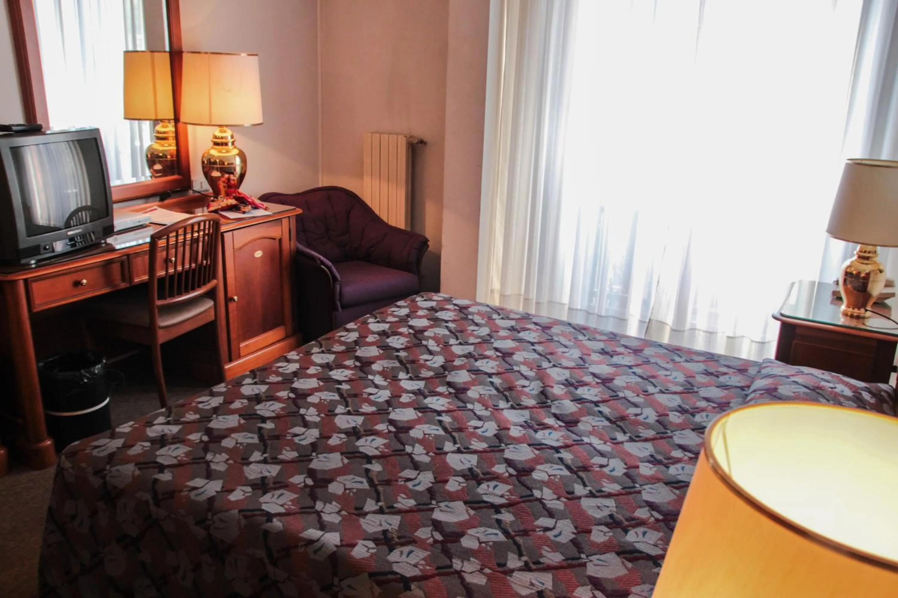 Bedroom, Bed in Garden Hotel