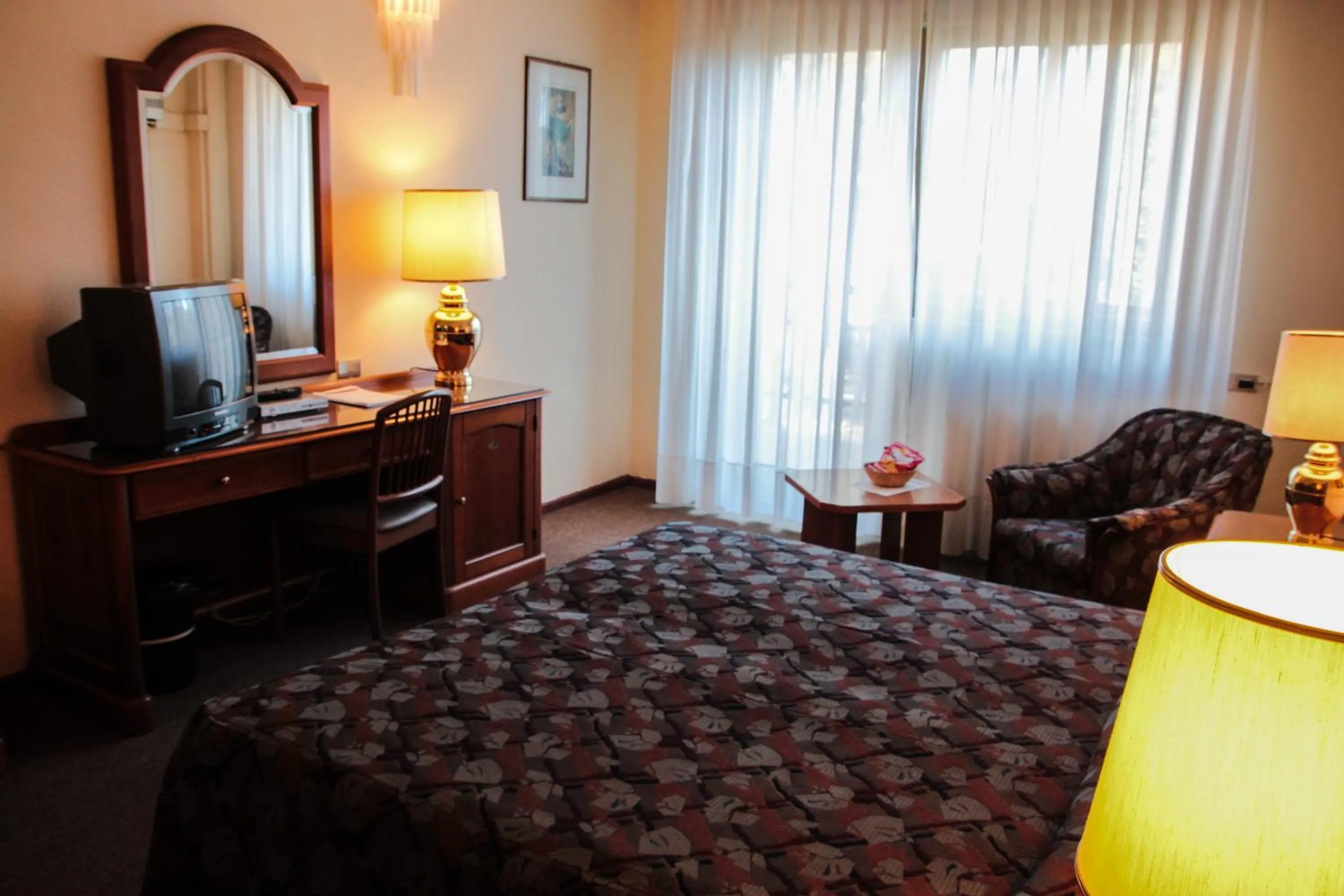 Bedroom, Bed in Garden Hotel