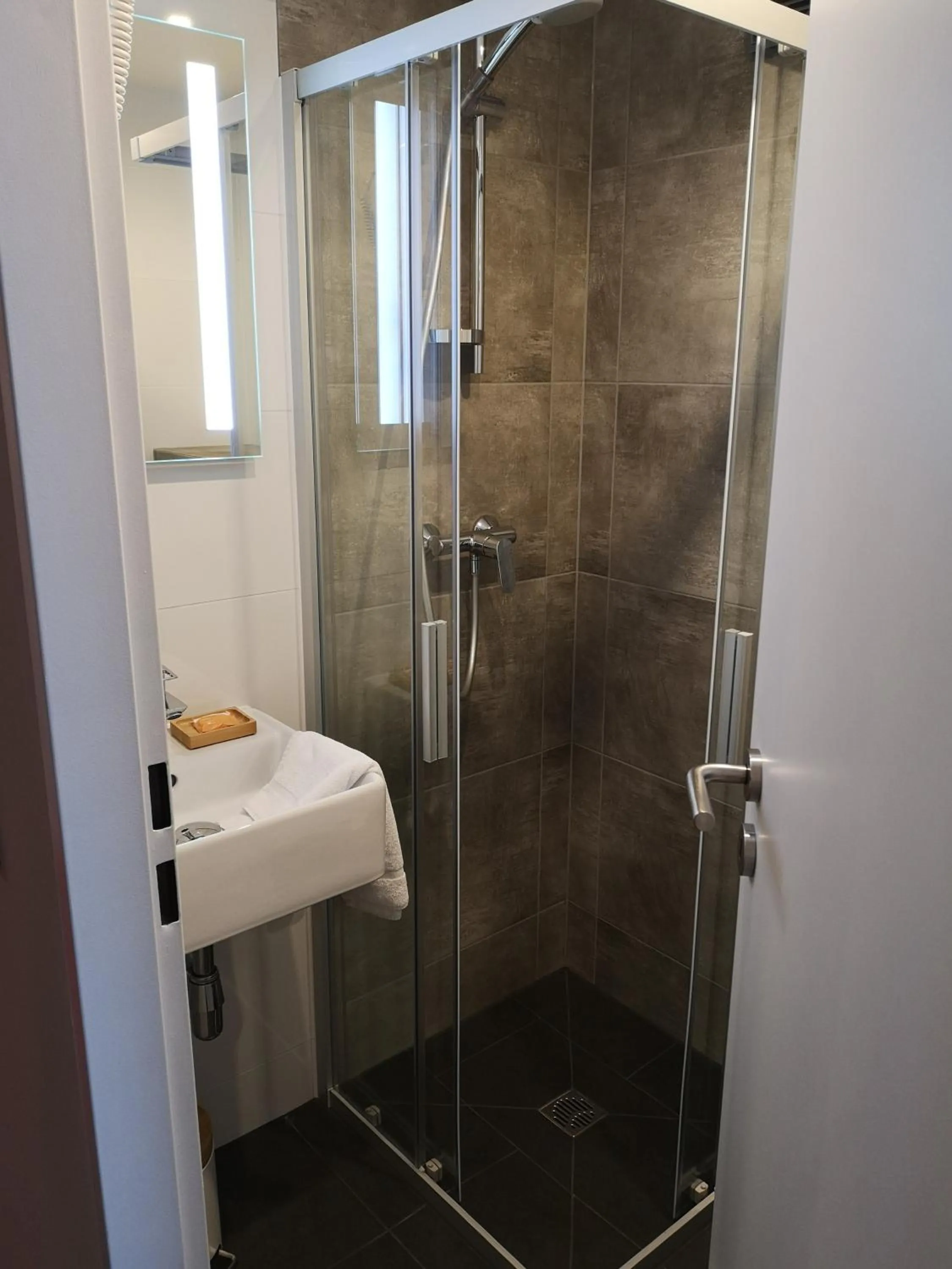 Bathroom in Hotel Spahr