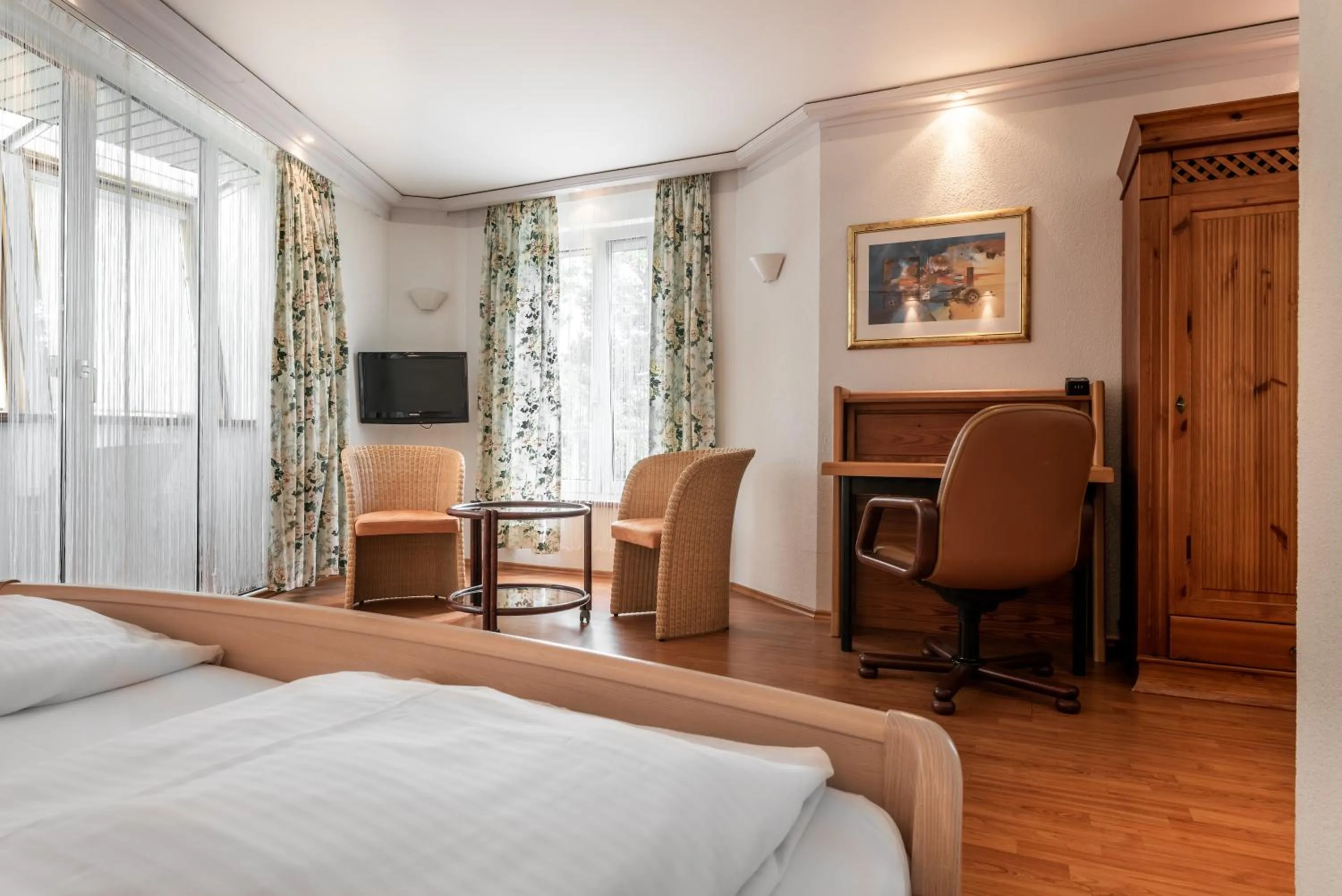 Photo of the whole room, Bed in Hotel Spahr