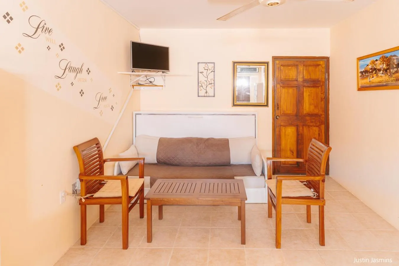 Property building in Nos Krusero Apartments