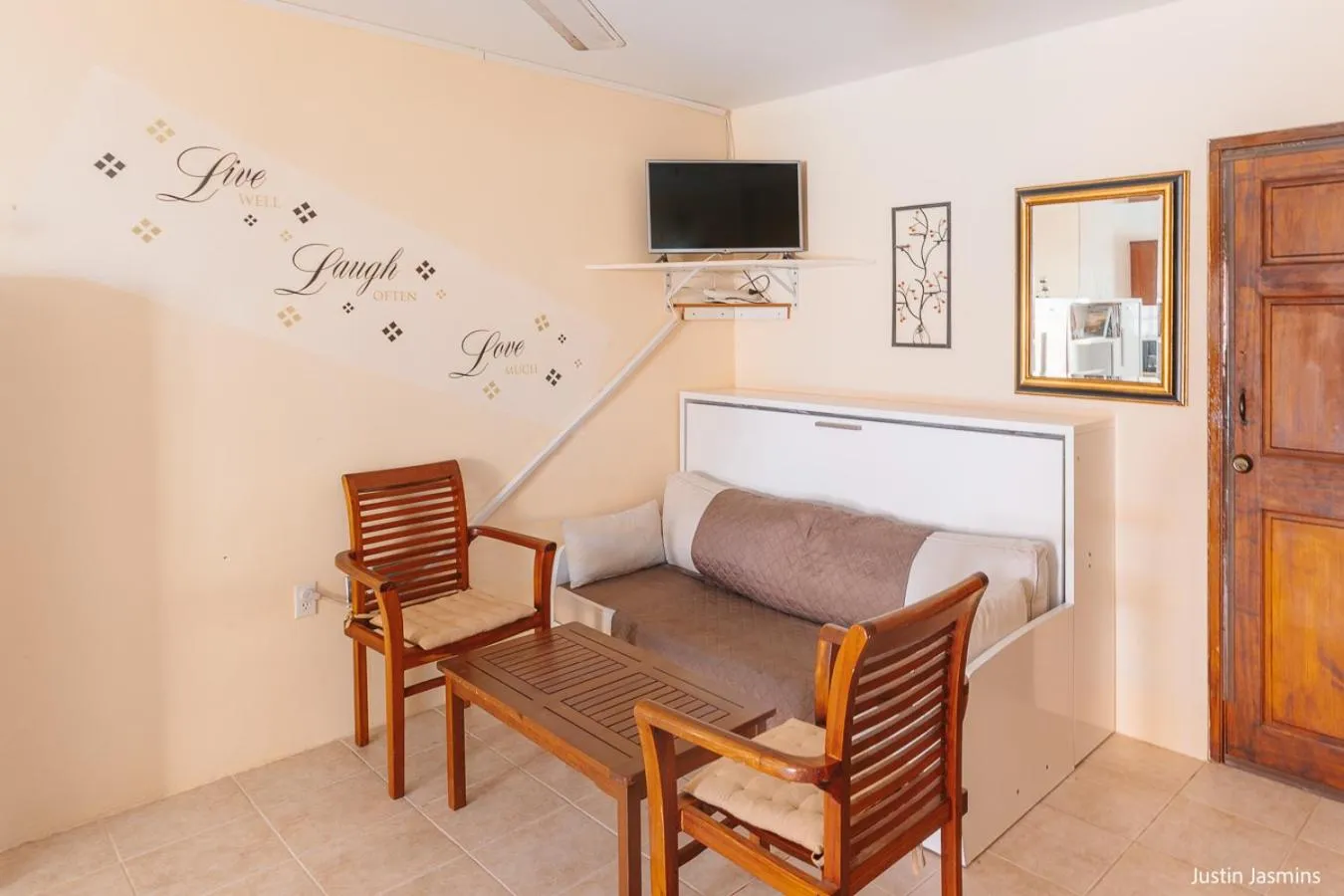 Property building in Nos Krusero Apartments