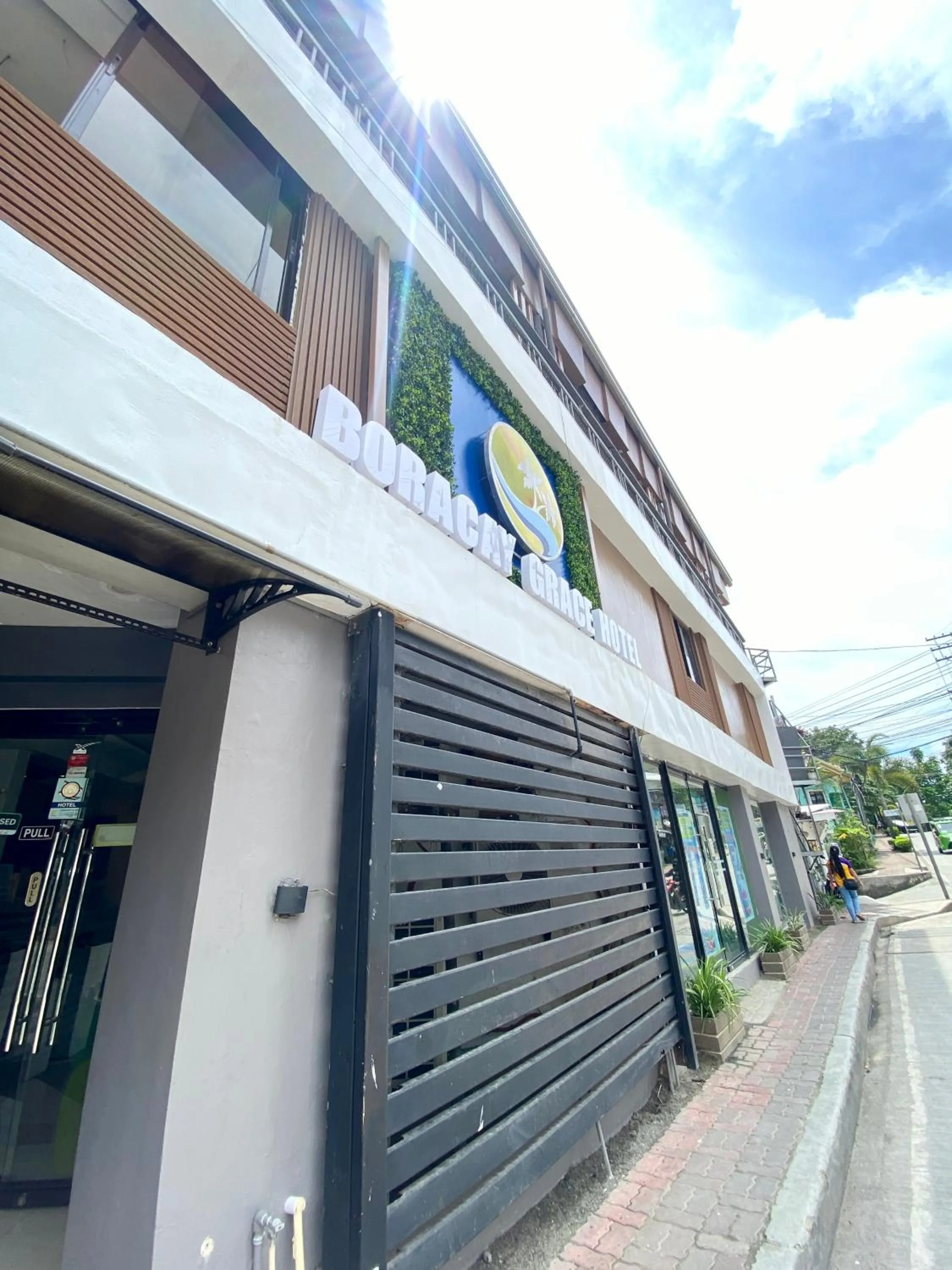 Property building in Boracay Grace Hotel