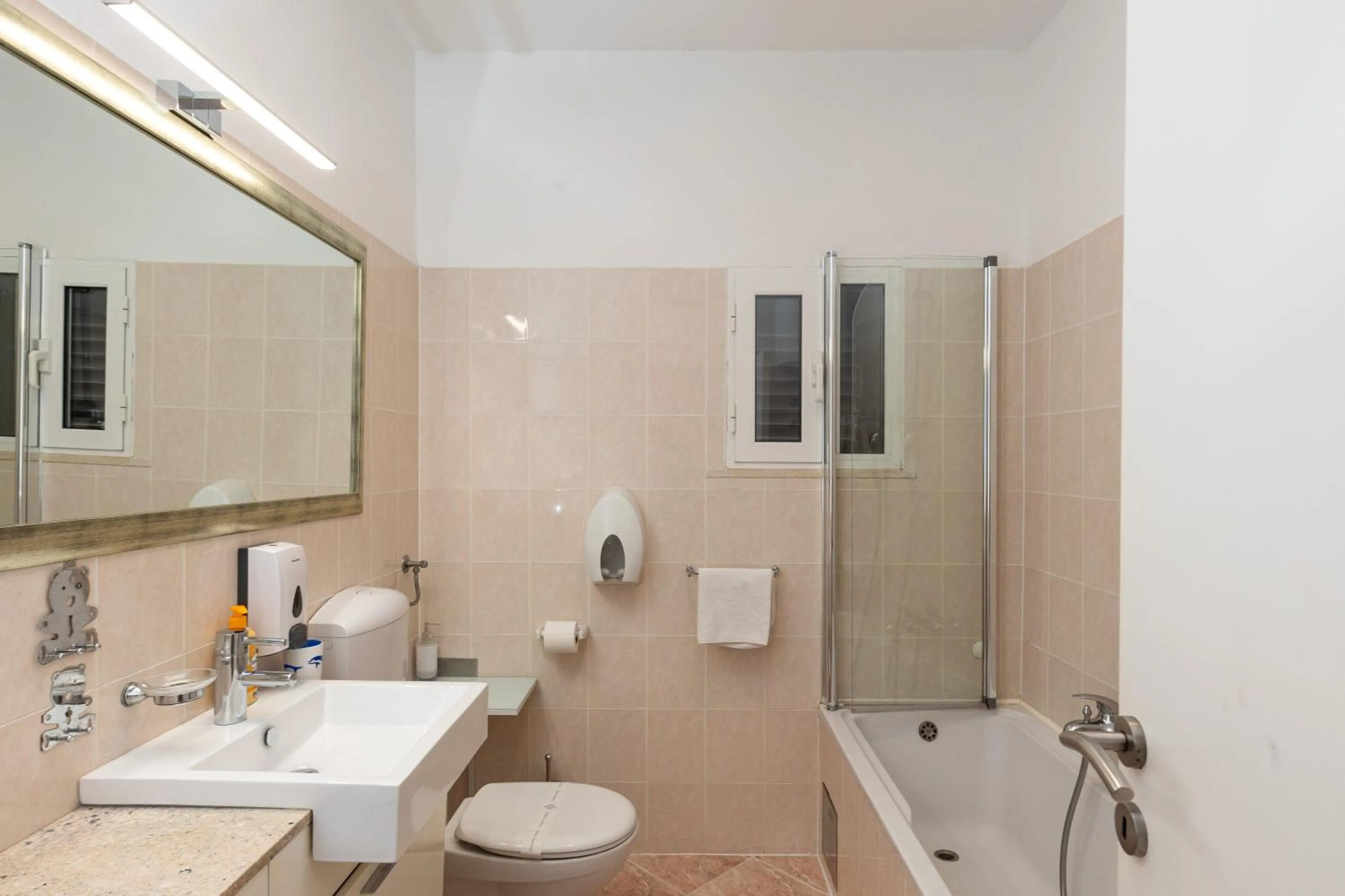 Bathroom in Guest House Kono