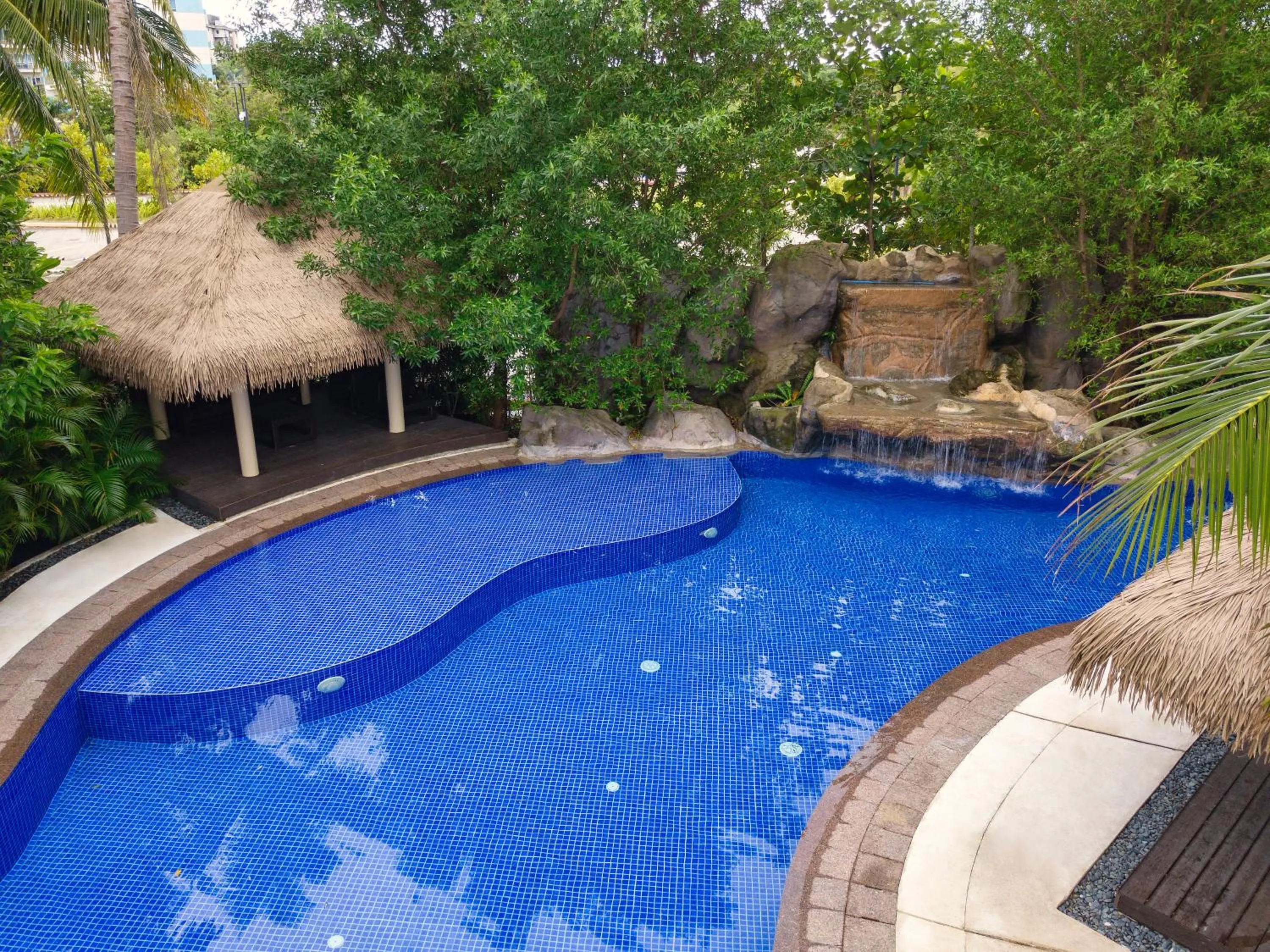 Swimming pool in Dusit Thani Mactan Cebu Resort