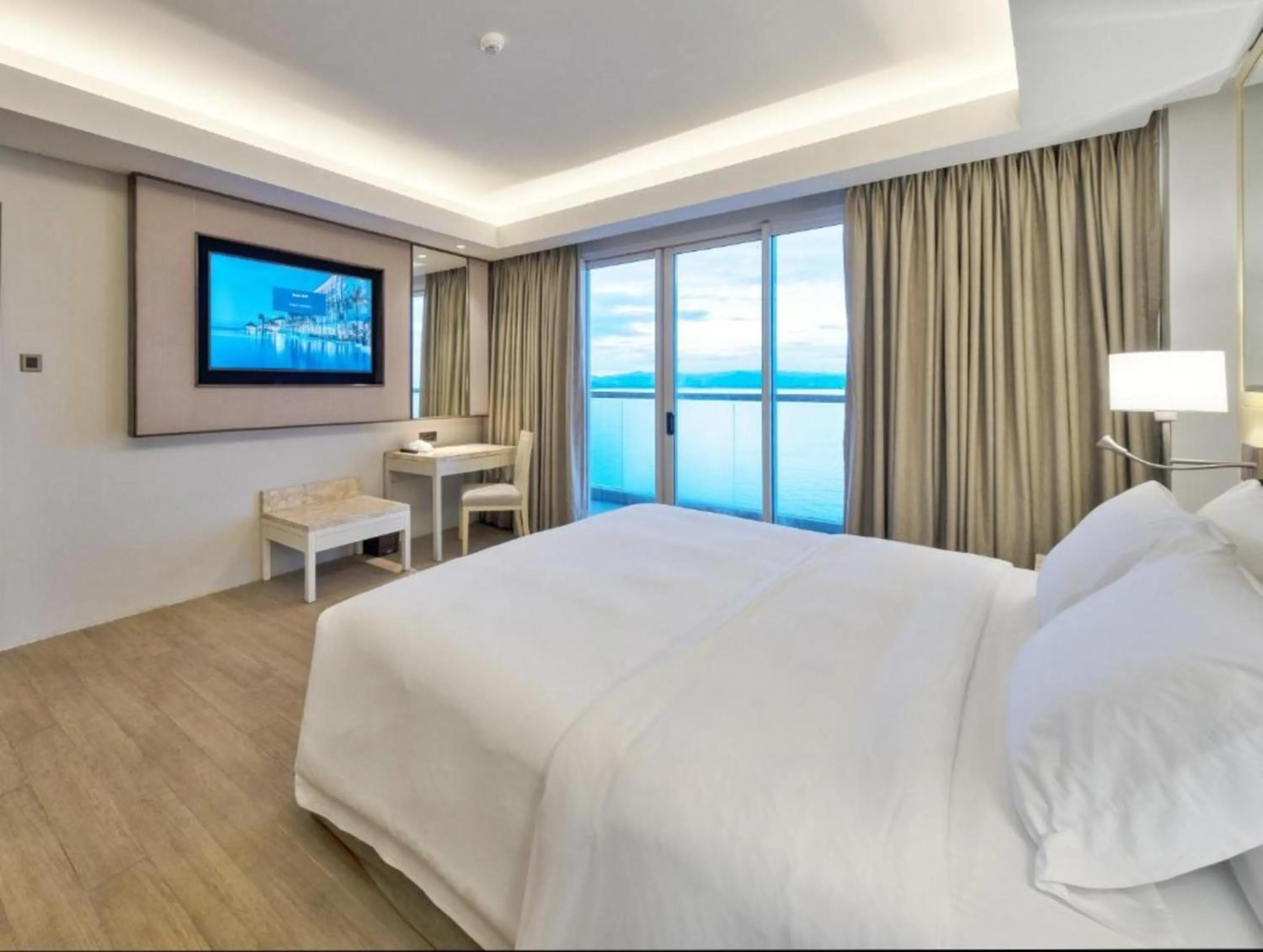 Bed in Dusit Thani Mactan Cebu Resort