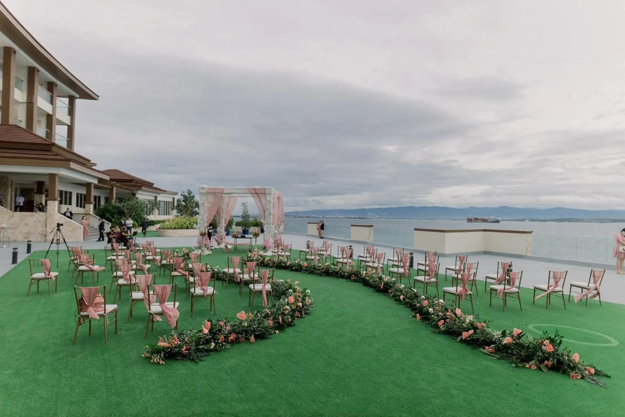 Garden in Dusit Thani Mactan Cebu Resort