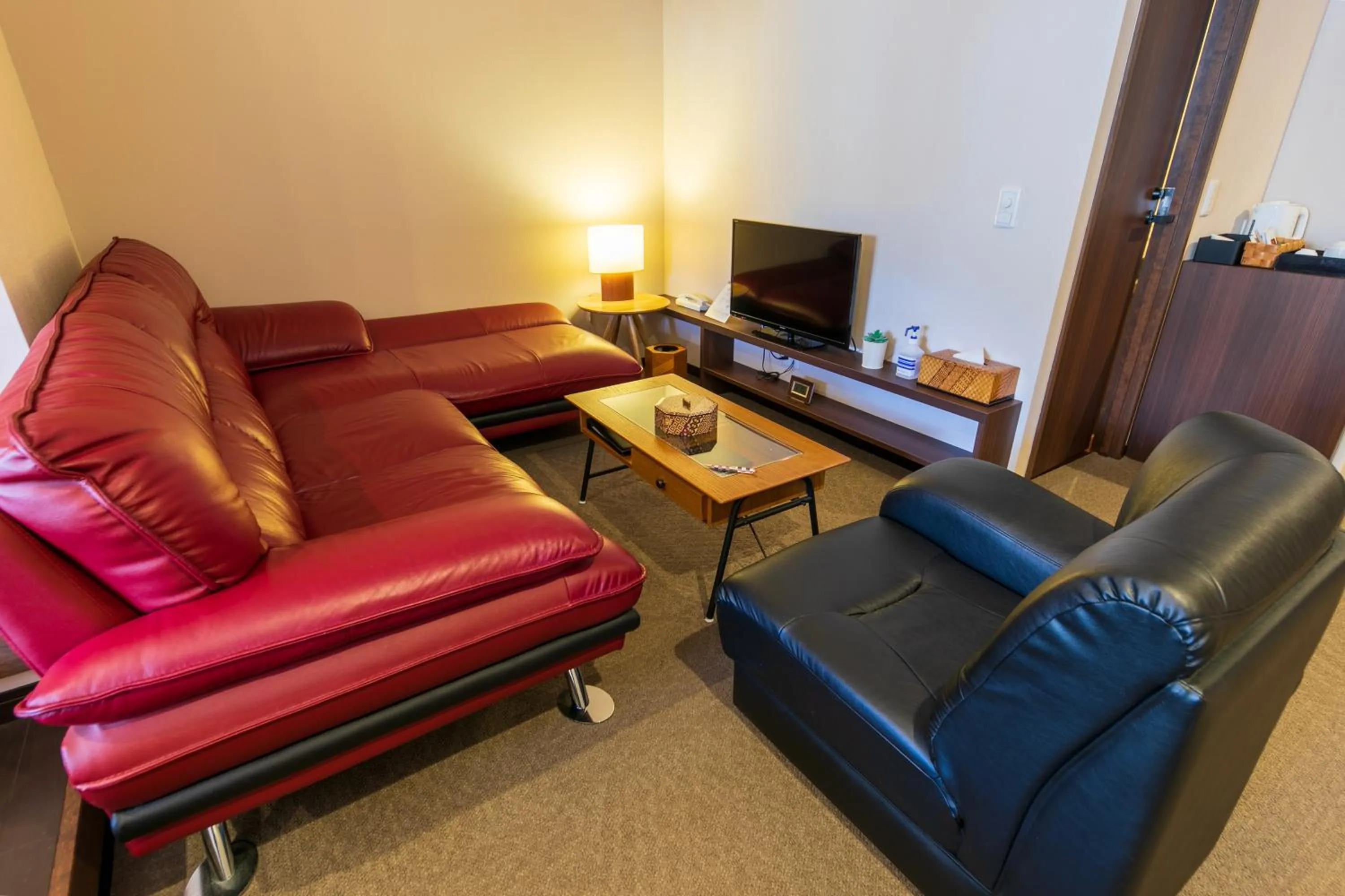 Seating area in Sengokuhara Hisanoha