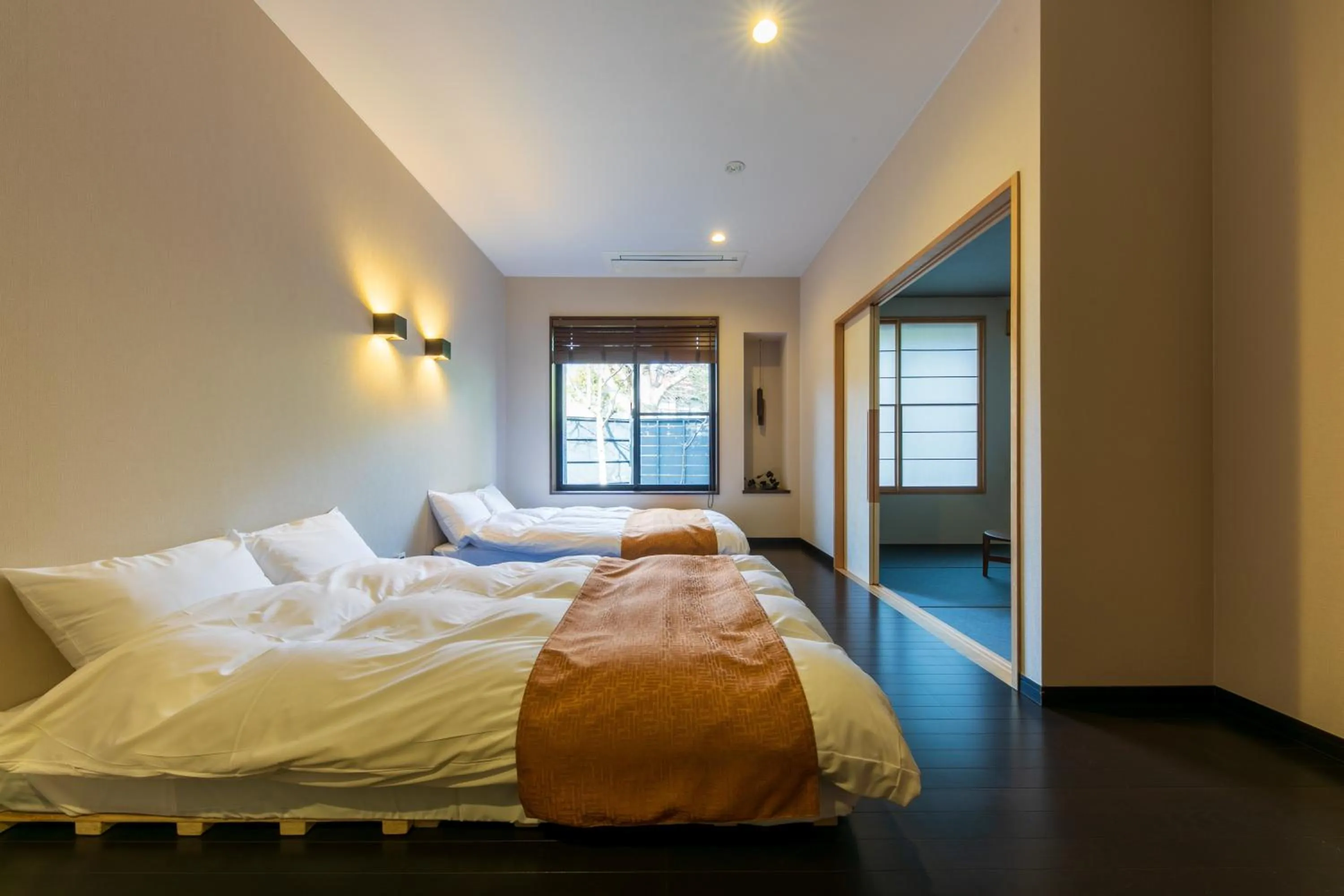 Bedroom, Bed in Sengokuhara Hisanoha