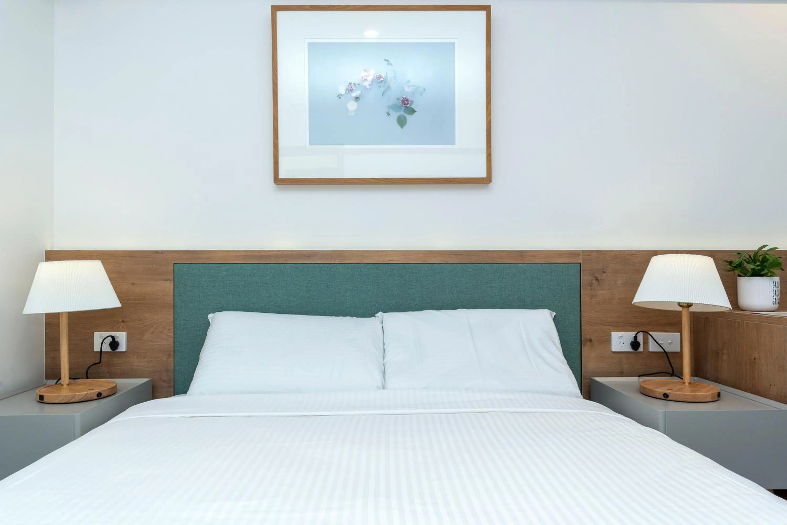 Bedroom, Bed in Blue Ocean Motel Apollo Bay