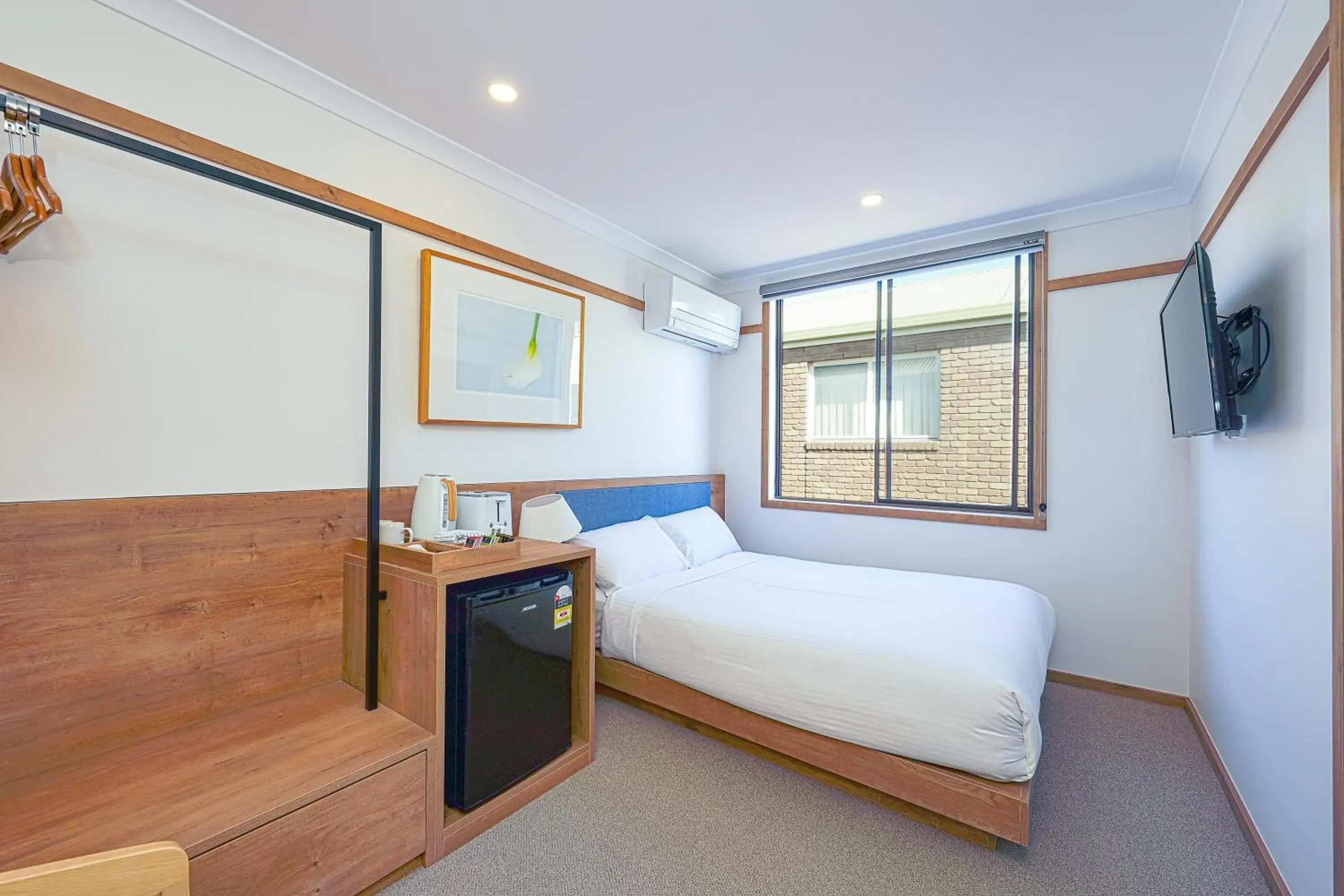Small Double Room in Blue Ocean Motel Apollo Bay Small Double Room in Blue Ocean Motel Apollo Bay
