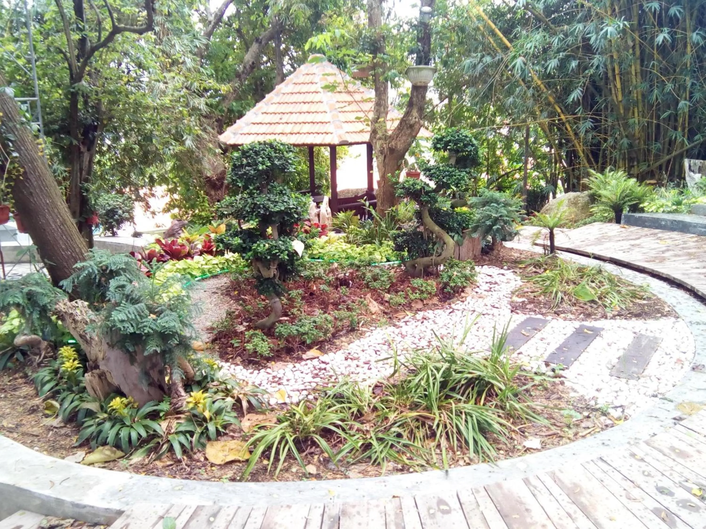 Nearby landmark in 8 Boutique By The Sea