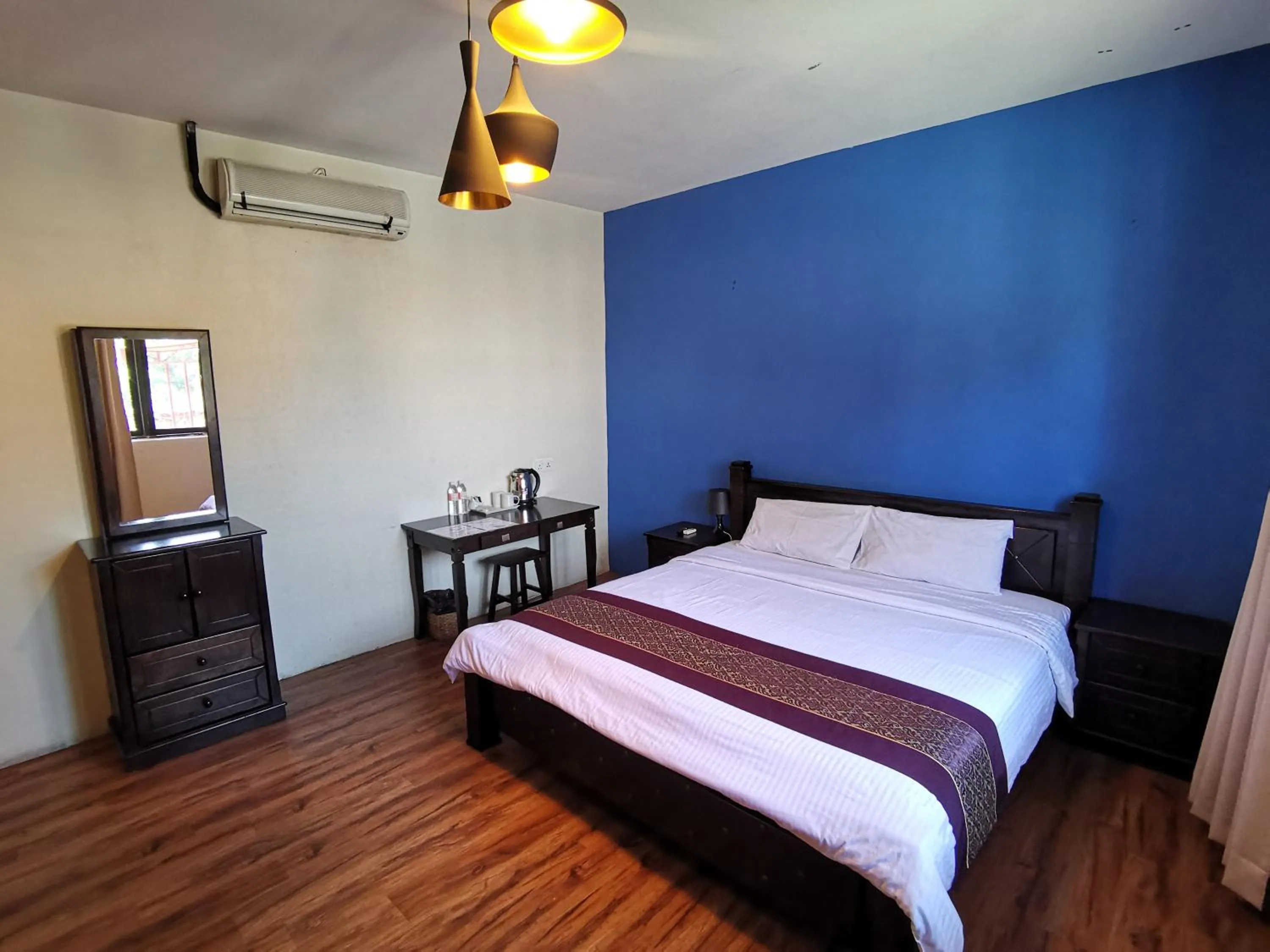 Bedroom, Bed in 8 Boutique By The Sea